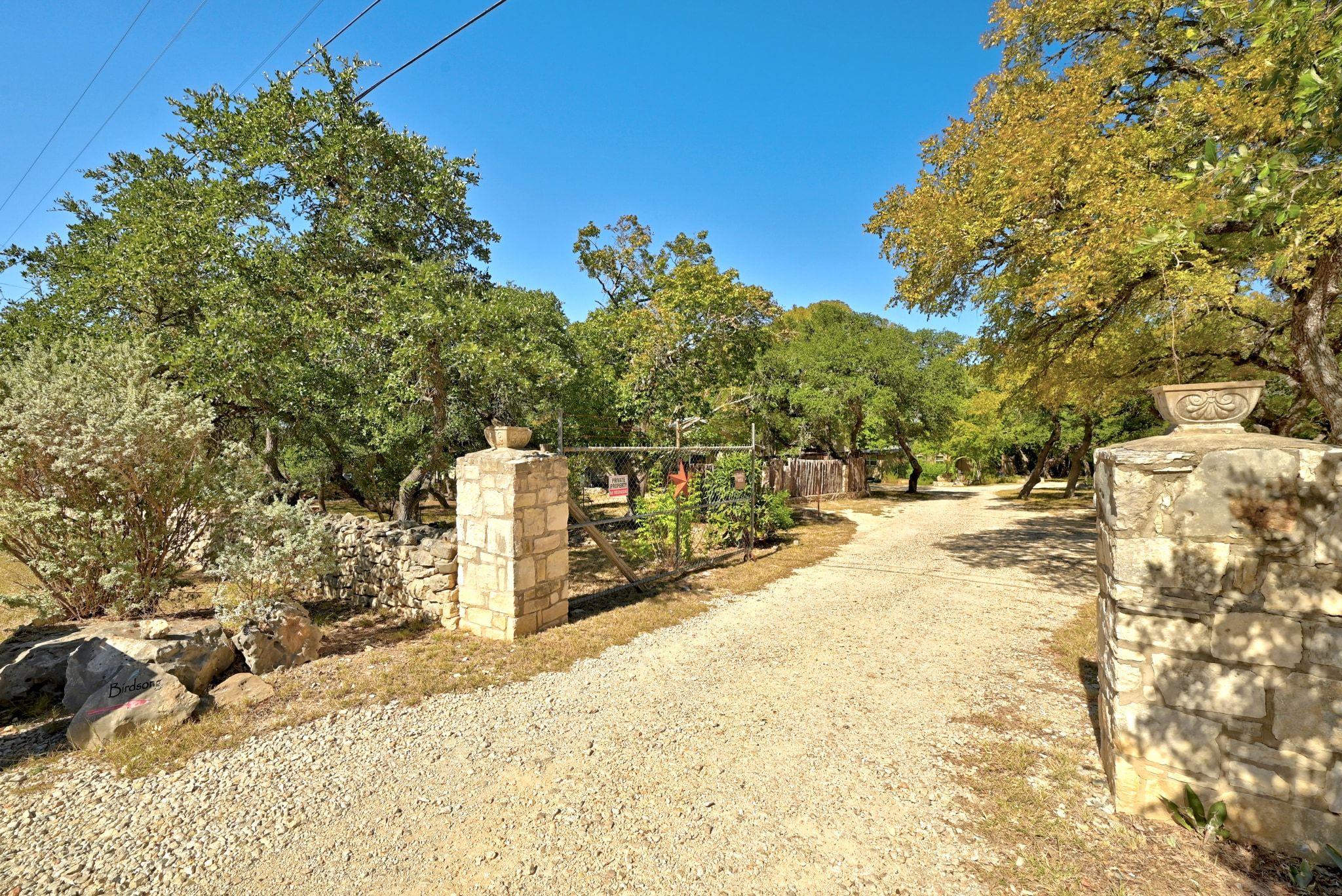 120 Cedar Bend RD — photo 4