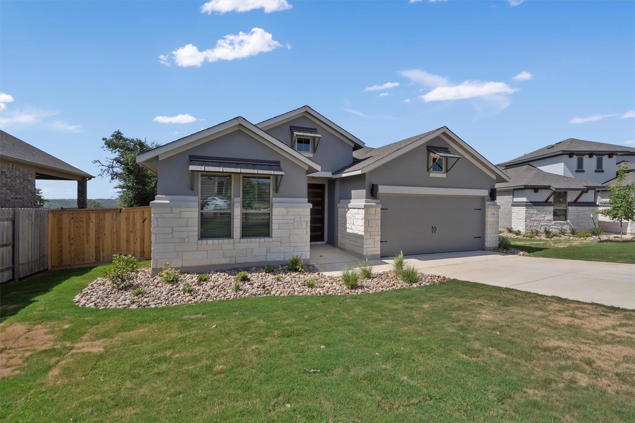 216 Scenic Hills CIR — photo 3