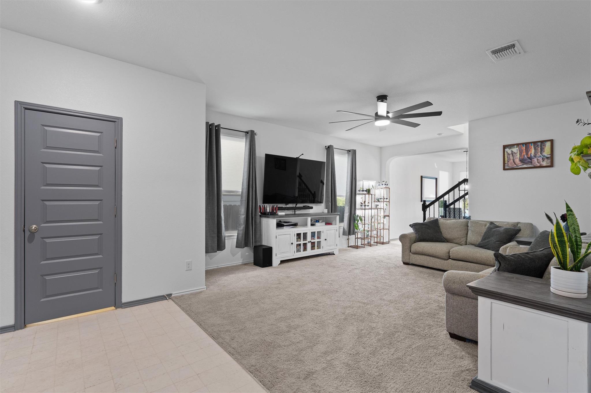 212 Katie Elder DR — photo 4