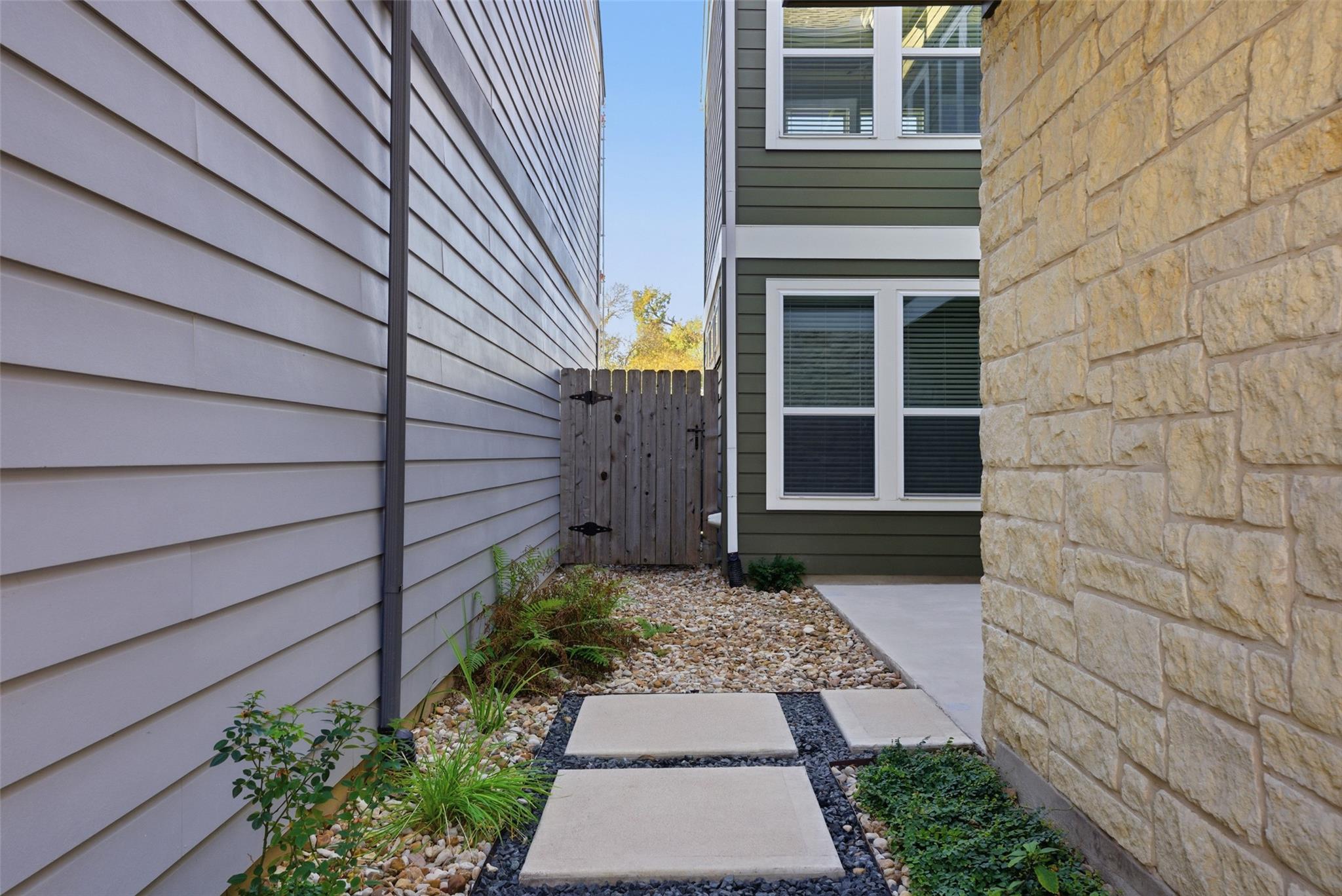 12604 Red Sparrow ST #14 — photo 3