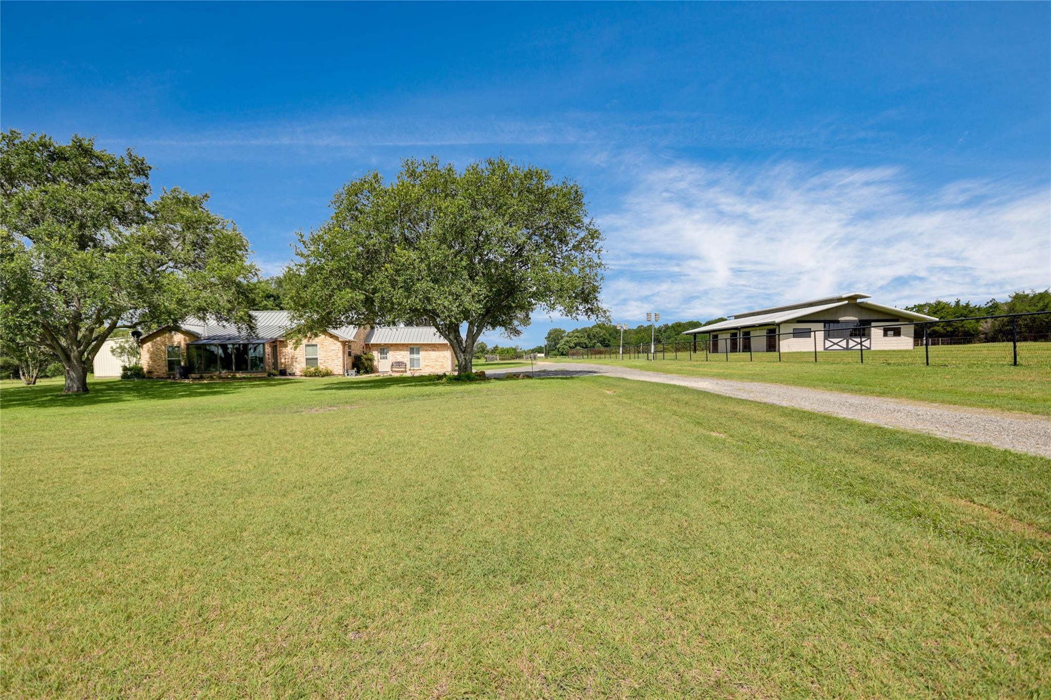 1700 Plum LN — photo 3