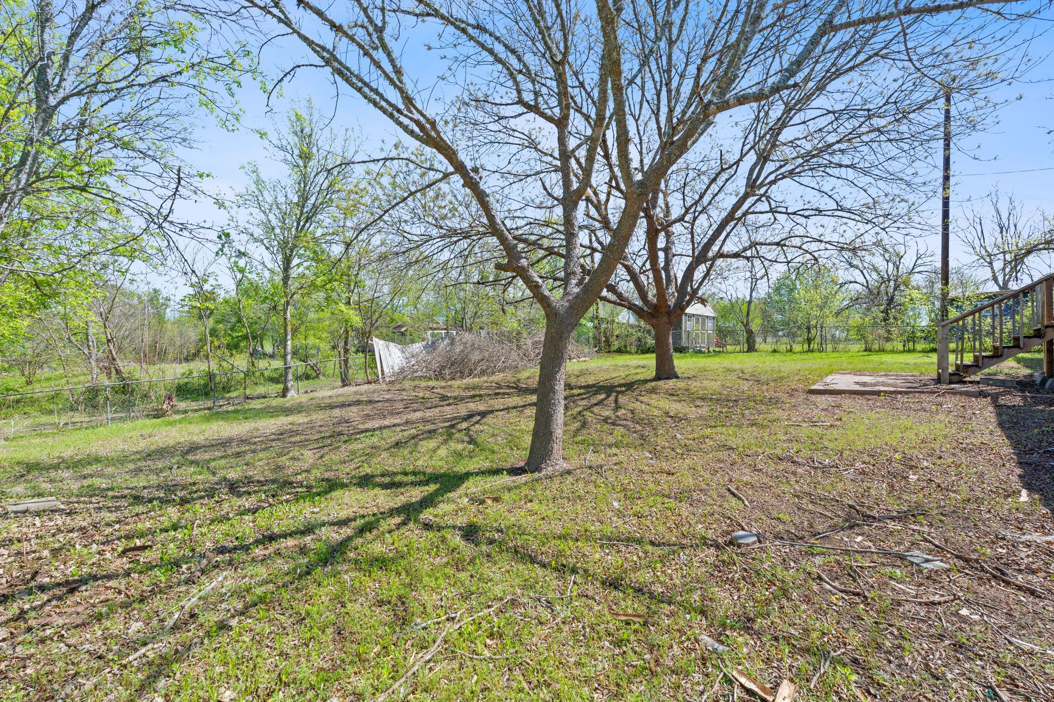 405 Browning ST — photo 3
