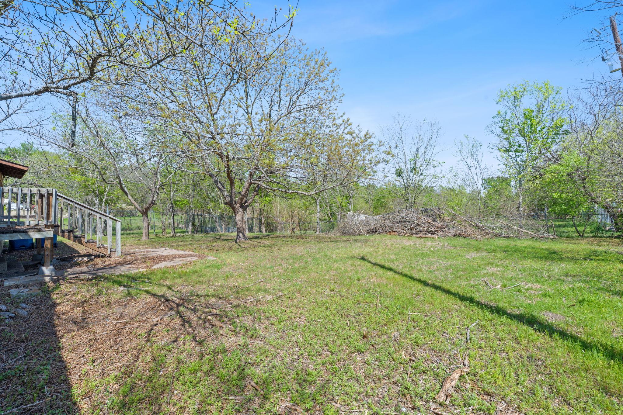 405 Browning ST — photo 4