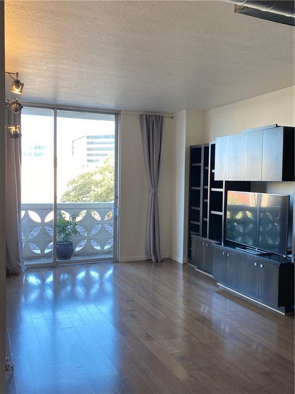 1801 Lavaca ST #2G — photo 4
