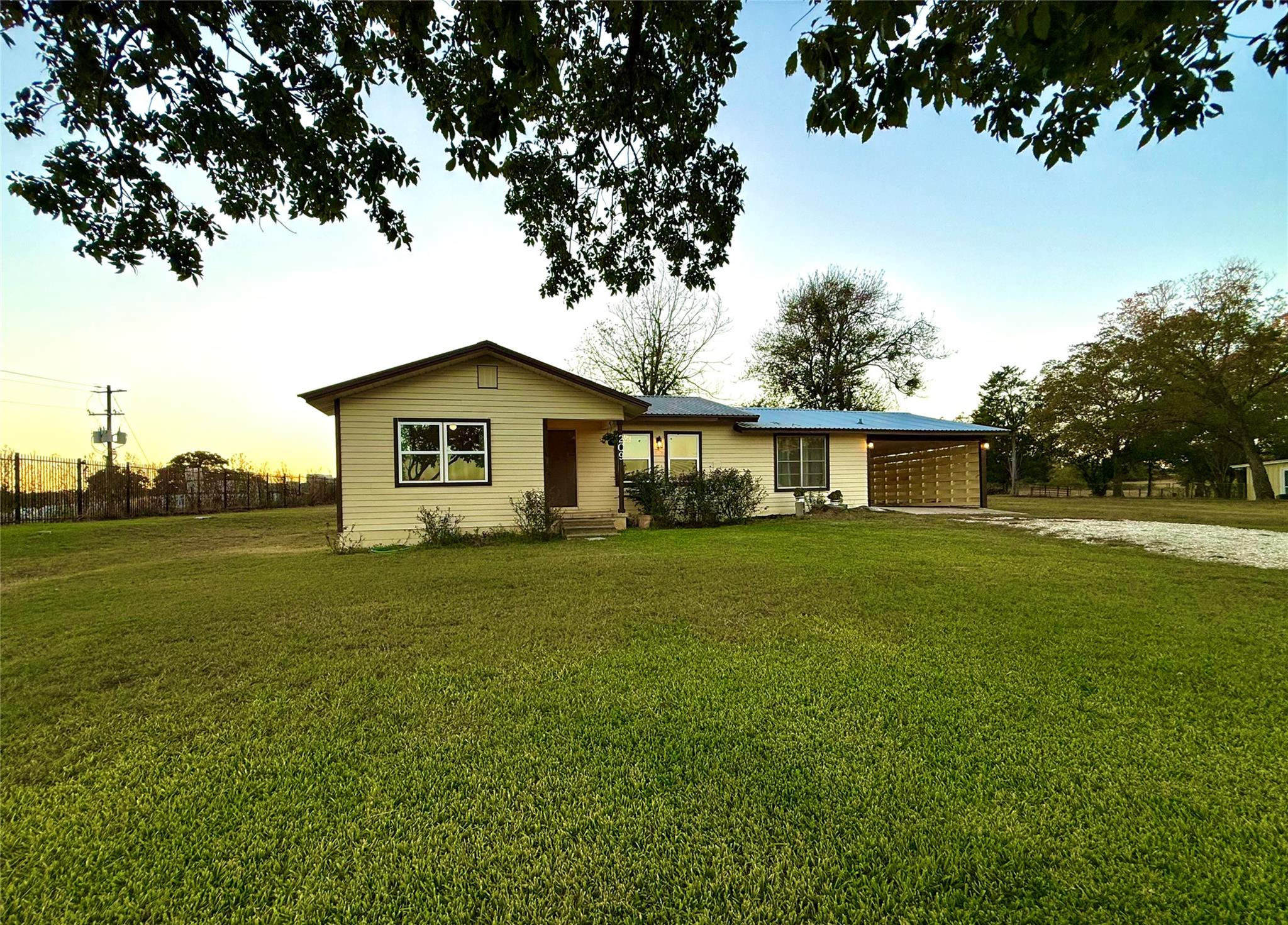209 County Road 310 — photo 3