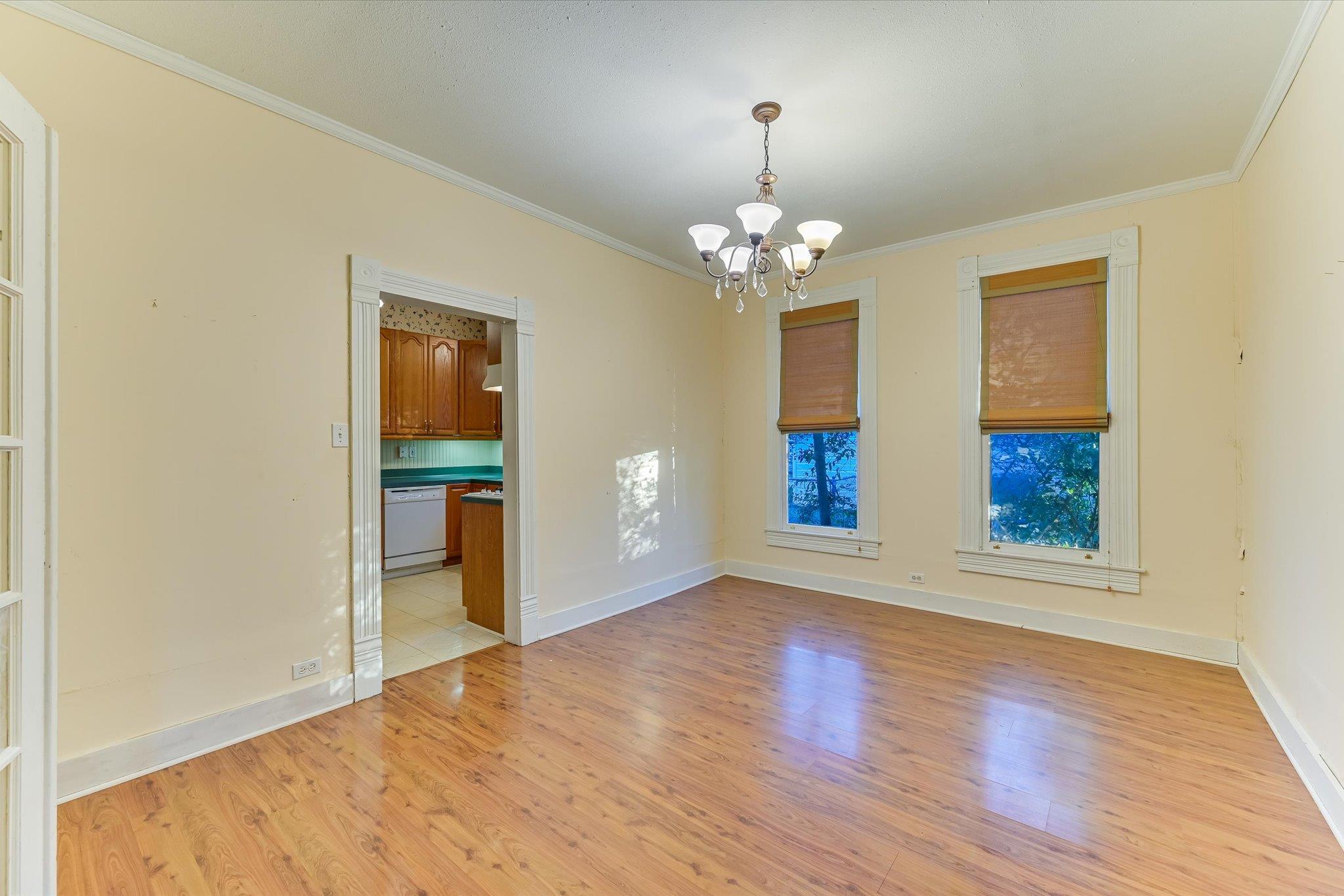 306 Garwood ST — photo 4