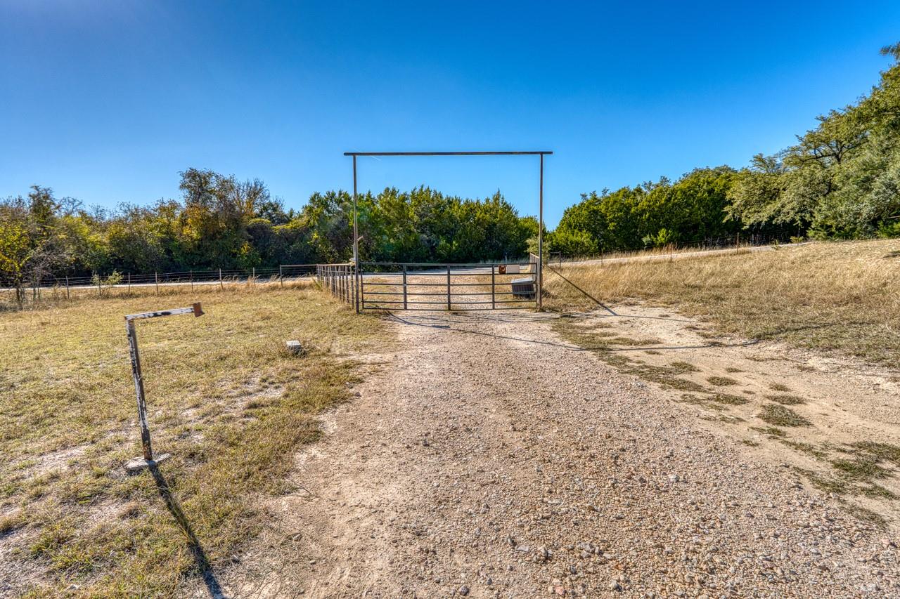 20949 Firefly RD — photo 4