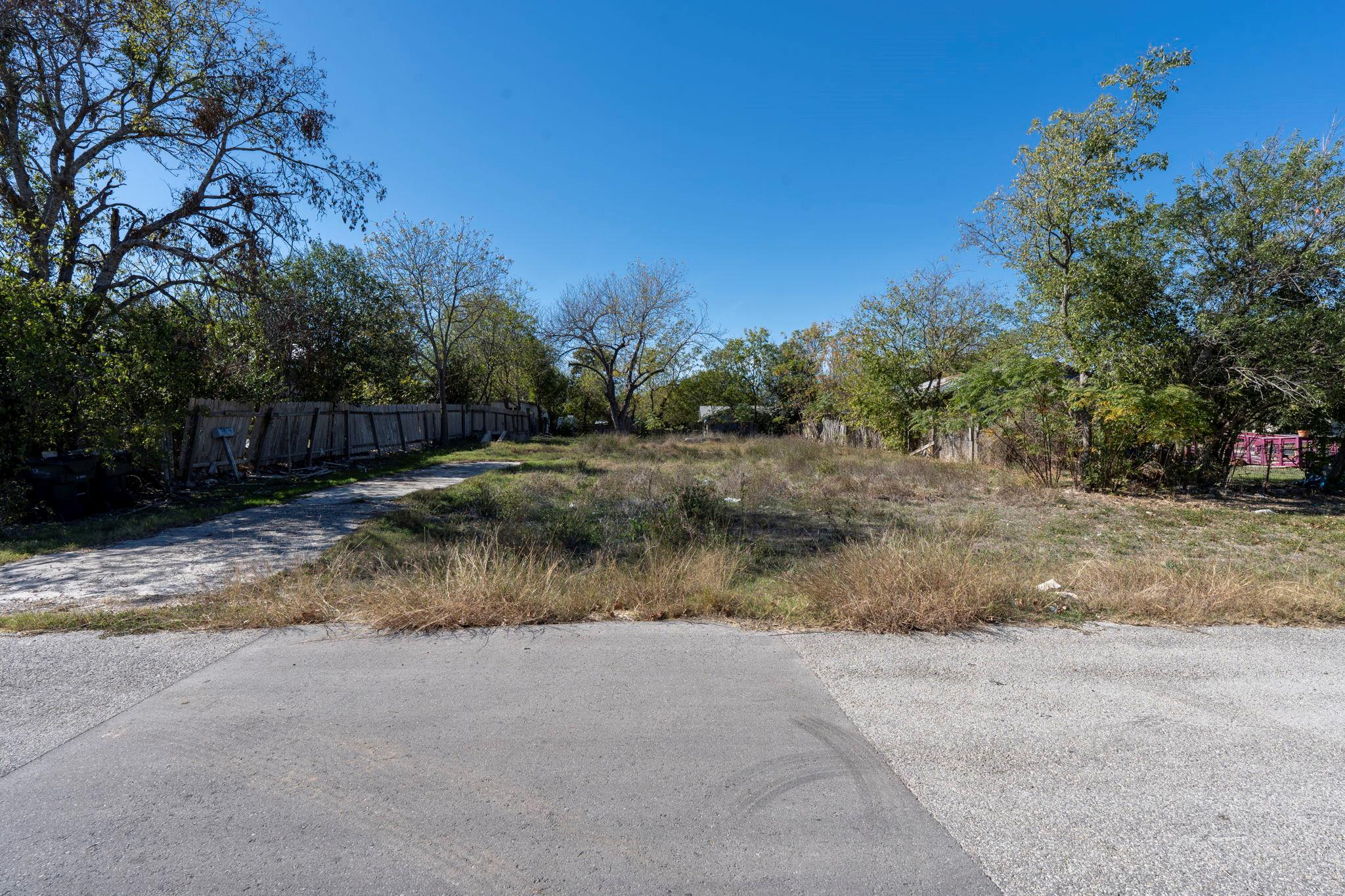 313 Front ST — photo 3