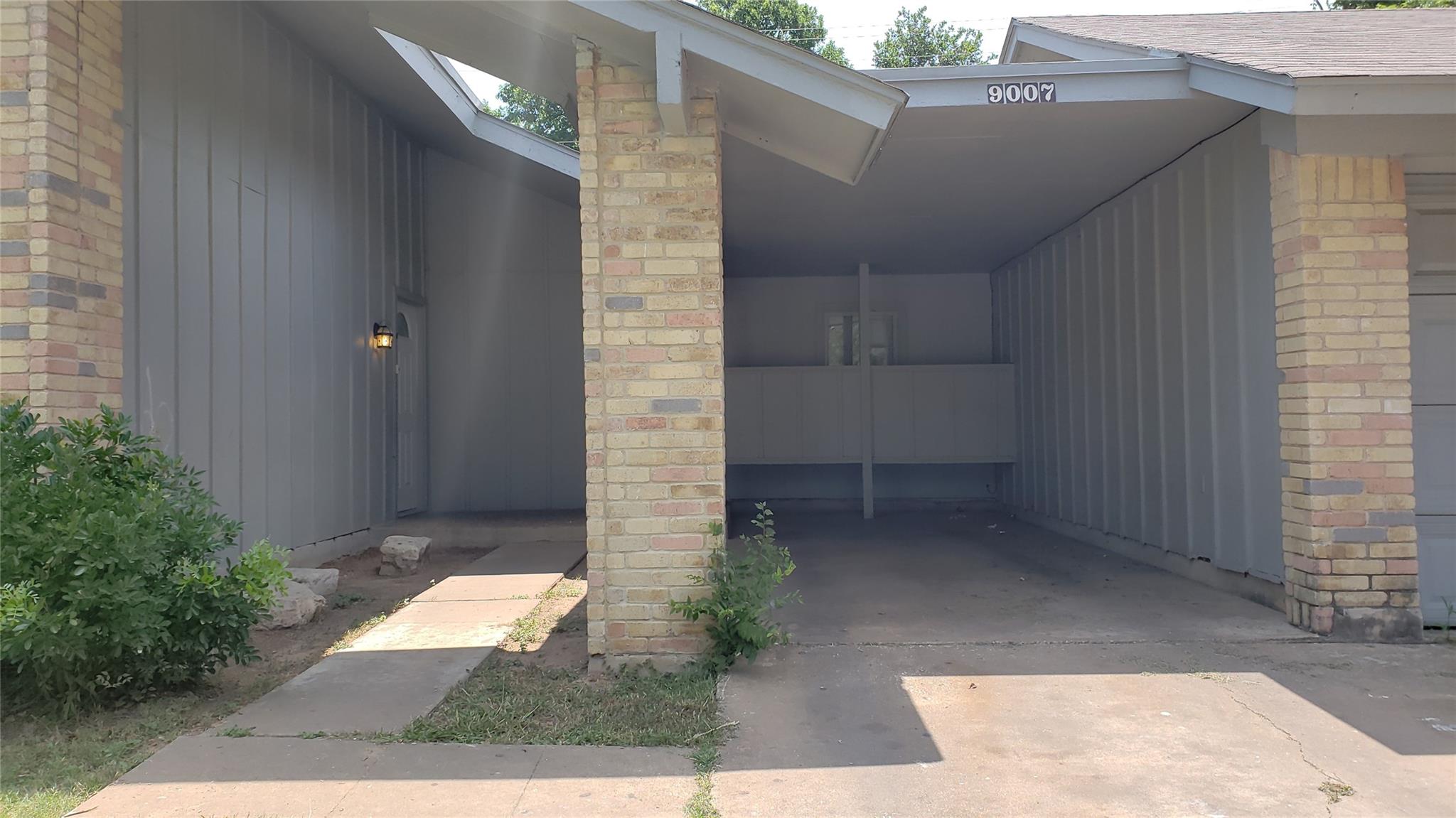 9007 Quail Valley DR — photo 3