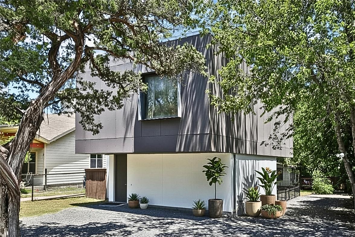 208 Lessin LN — photo 3