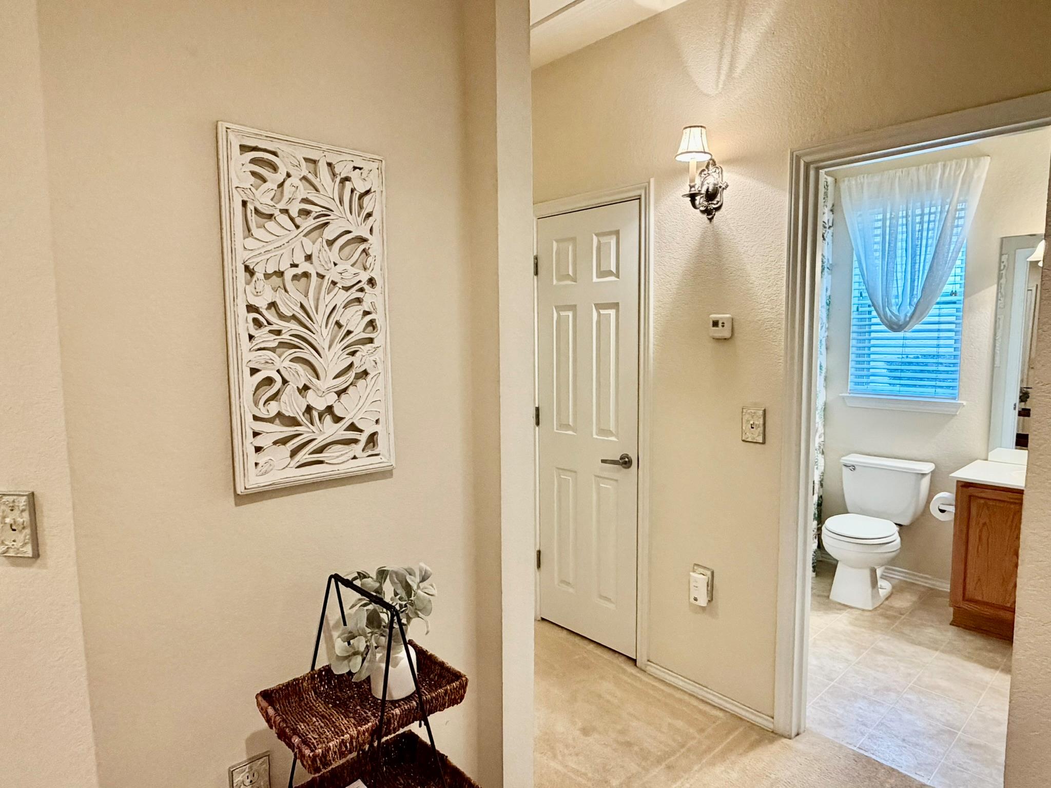 316 Crockett LOOP — photo 4