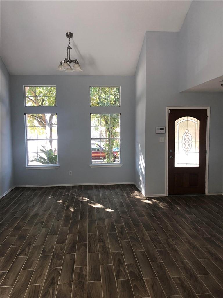 227 Mossy Rock DR — photo 5