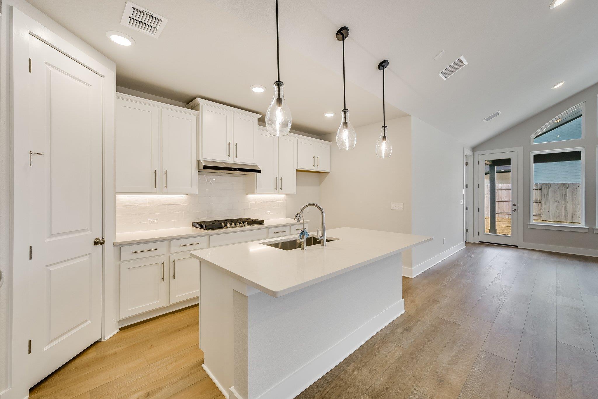 108 Country Cat LN — photo 4