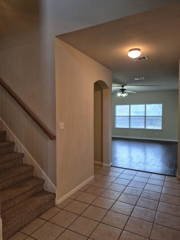 808 Busleigh Castle WAY — photo 4