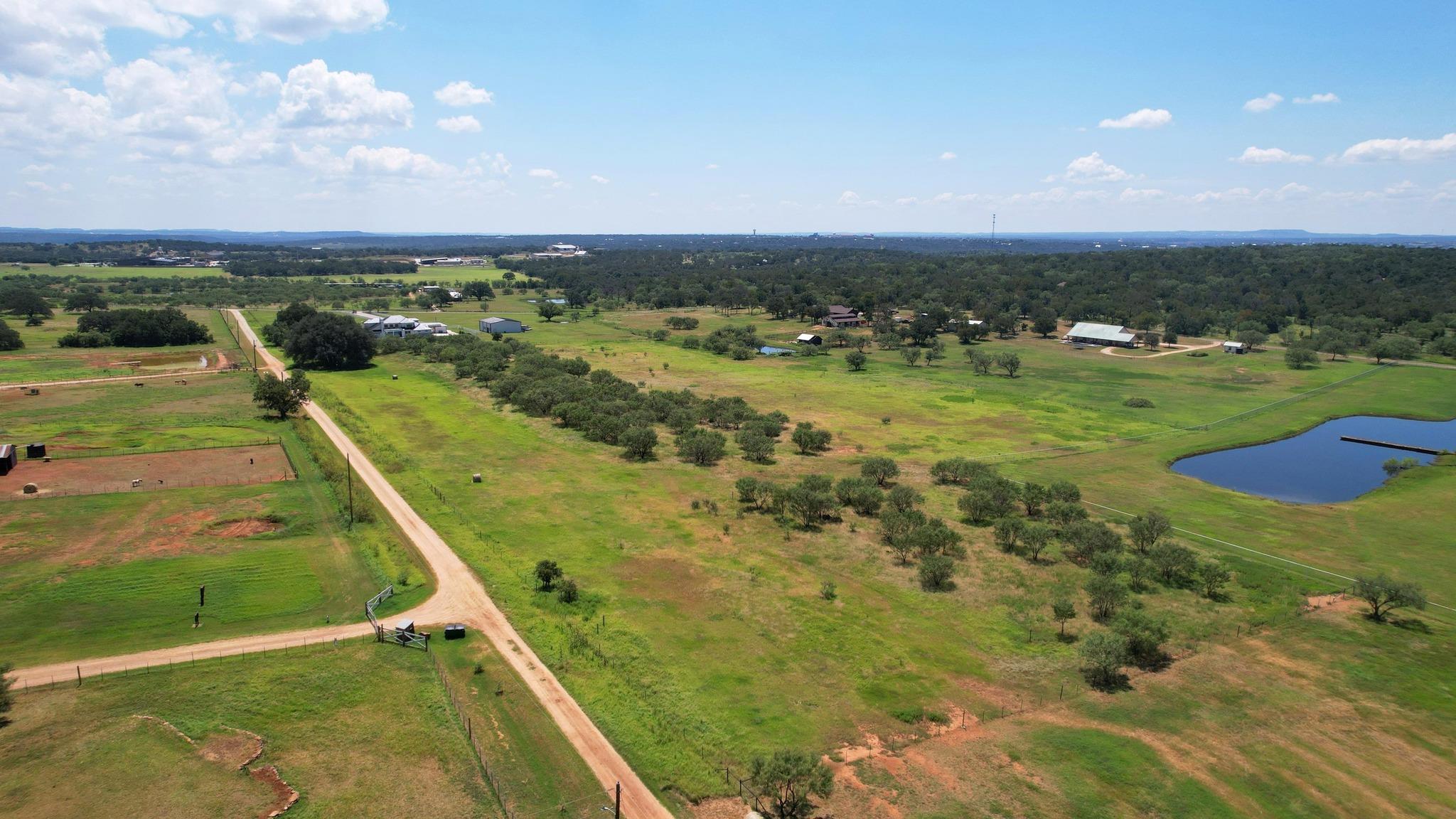 255 Skyline DR — photo 3