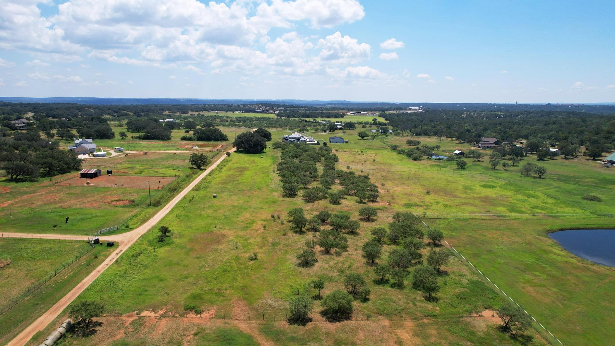 255 Skyline DR — photo 4