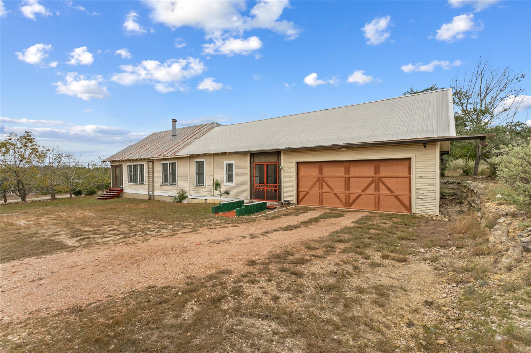 450 and 500 Springlake DR — photo 3