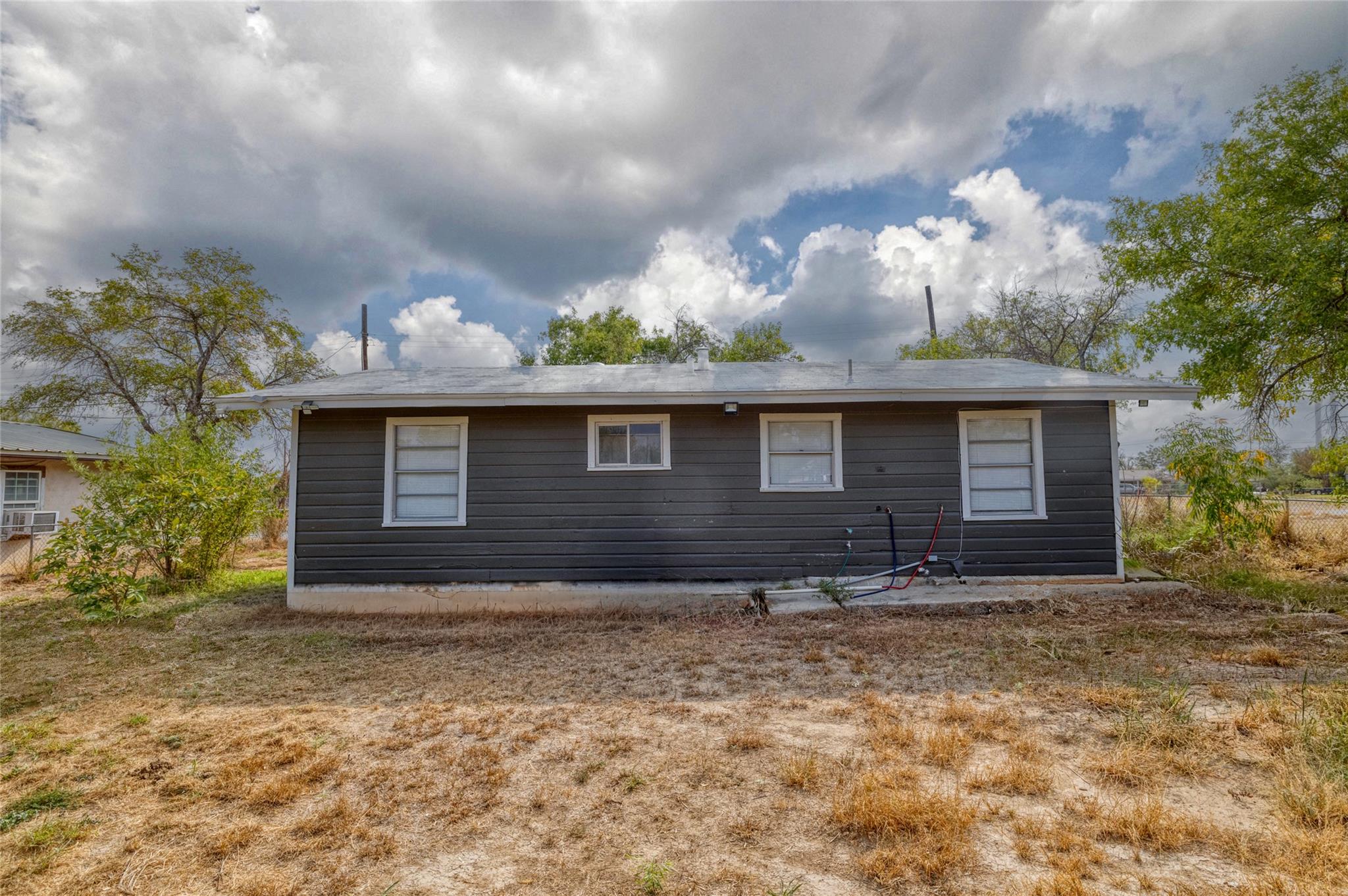 315 Bexar ST — photo 5