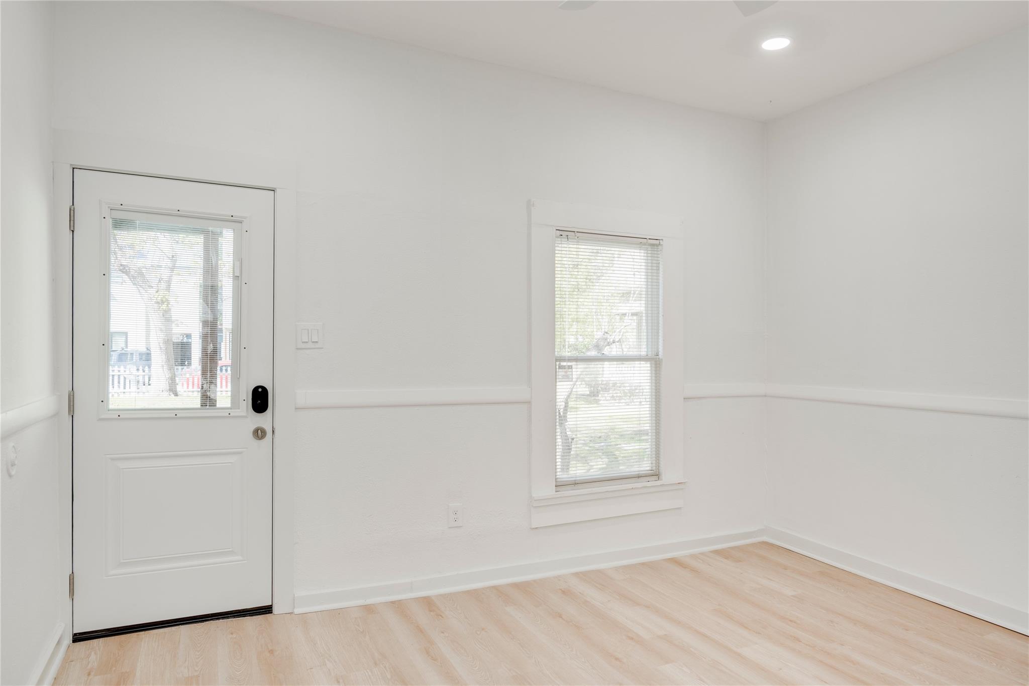 81 San Marcos ST #B — photo 3