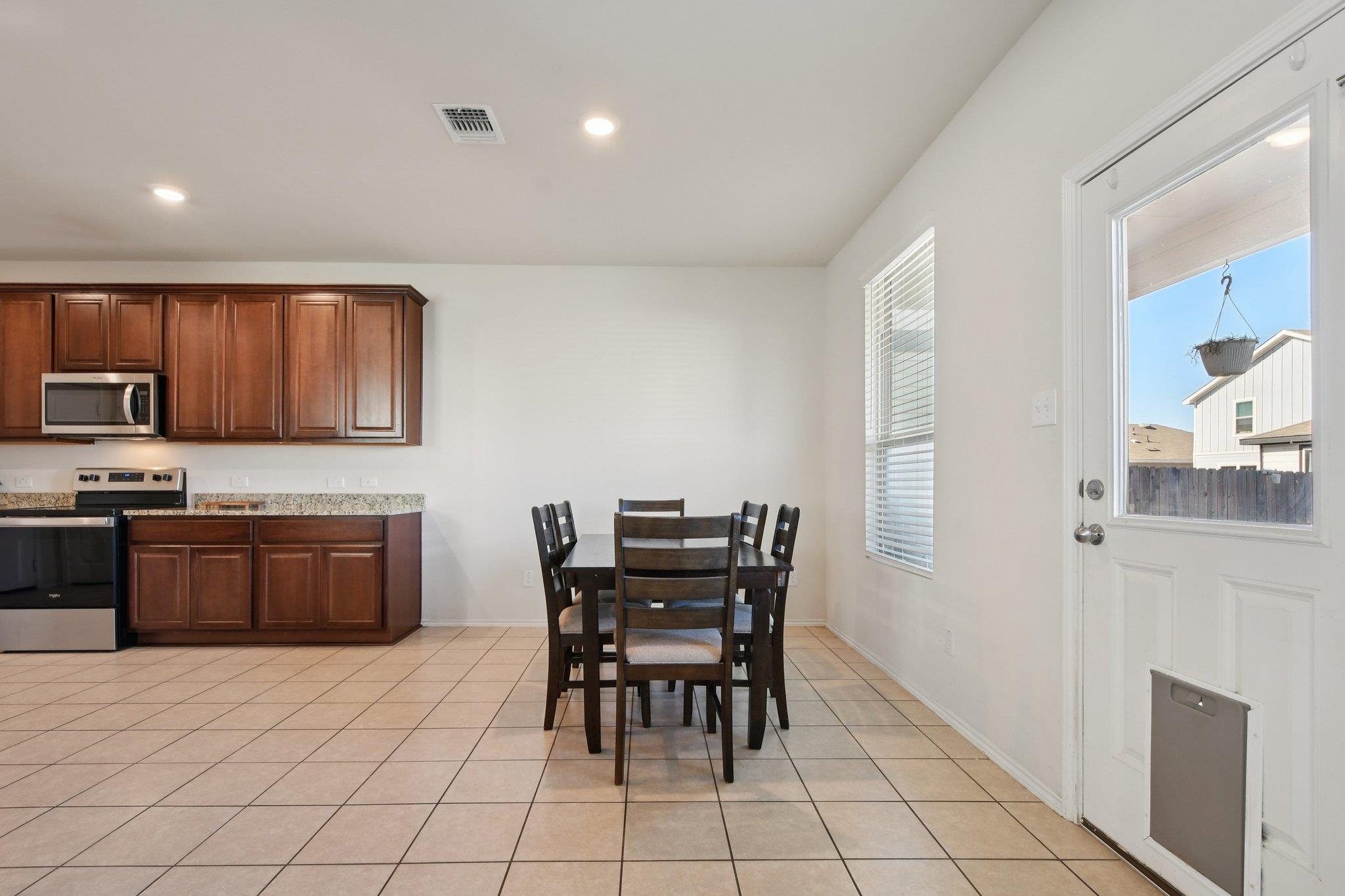 185 Katie Elder DR — photo 5