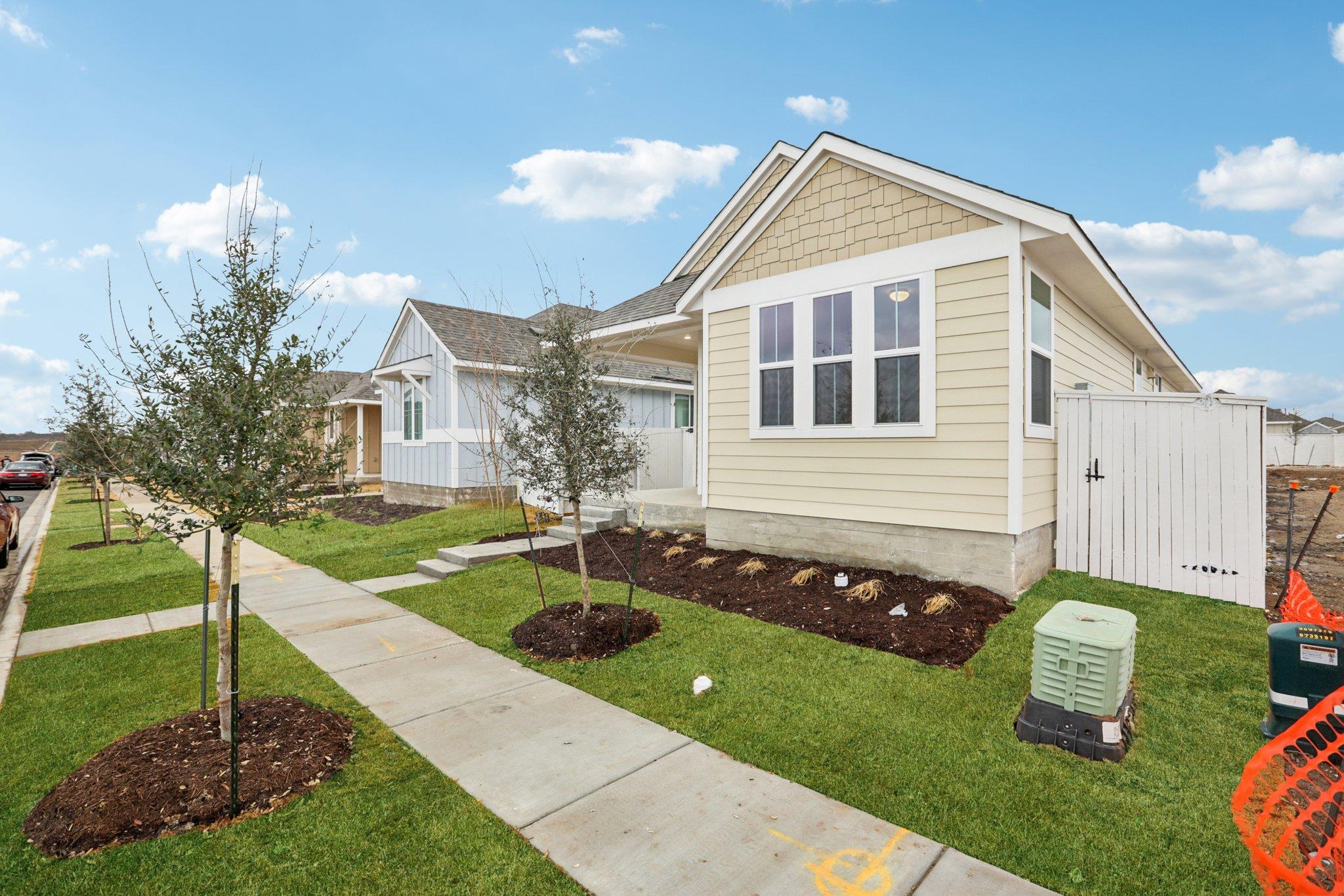 195 Cider Creek DR — photo 3