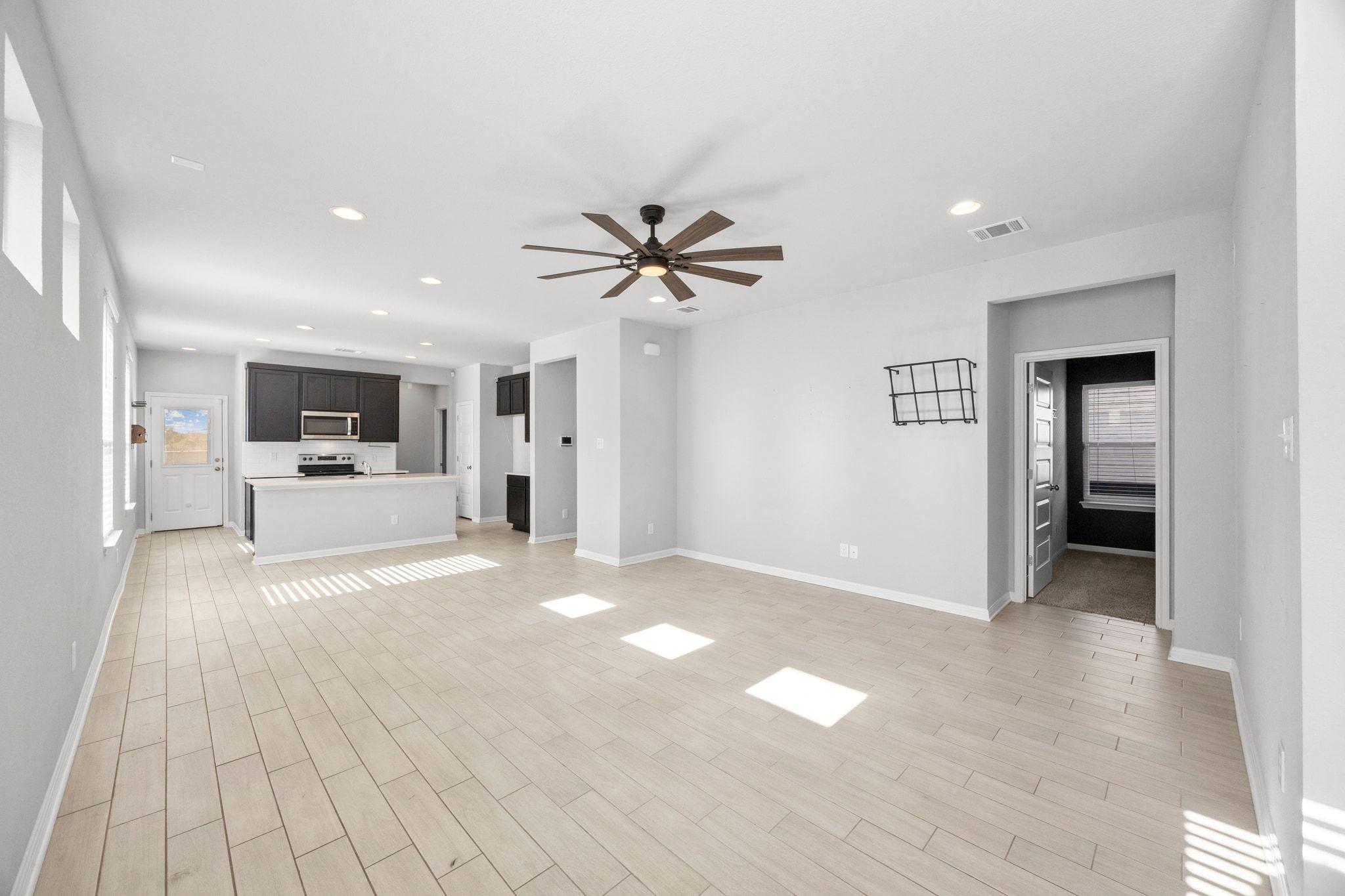 225 Unforgiven LN — photo 5