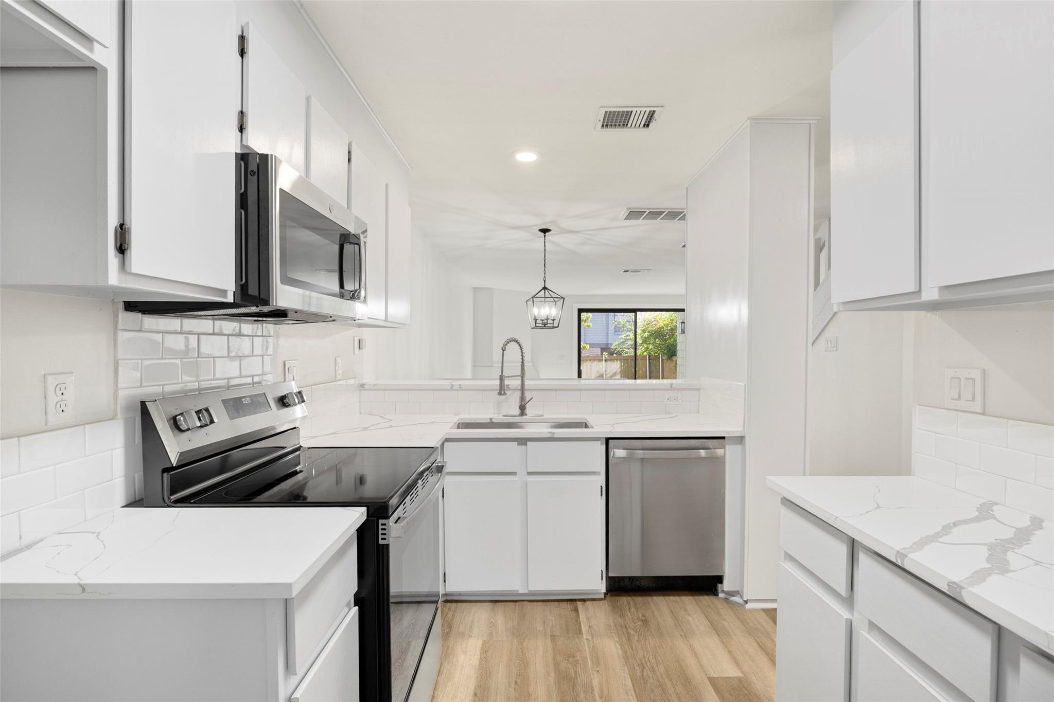 7122 Wood Hollow DR #29 — photo 3