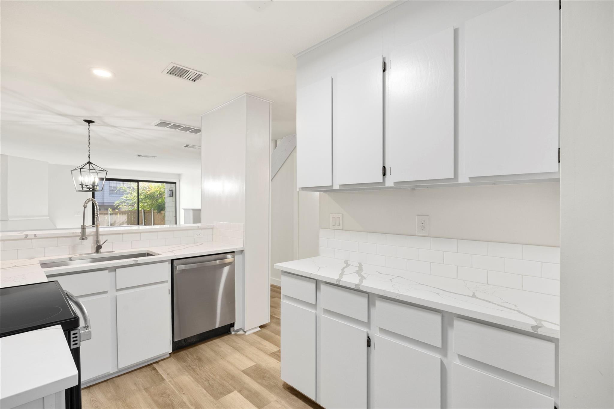 7122 Wood Hollow DR #29 — photo 5