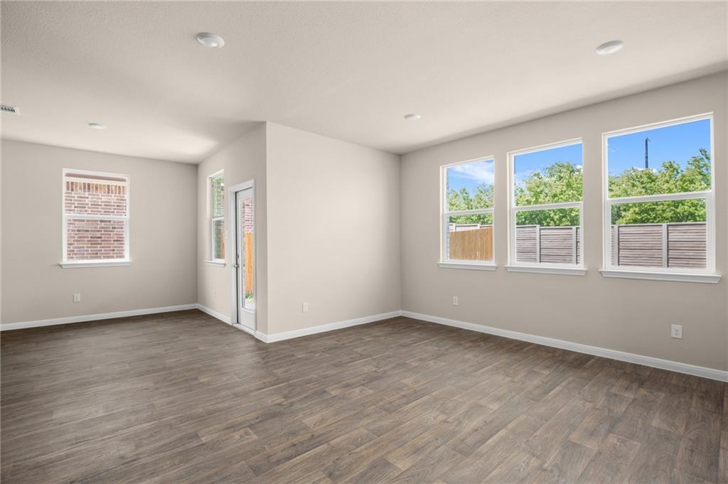 150 Jayden DR — photo 3