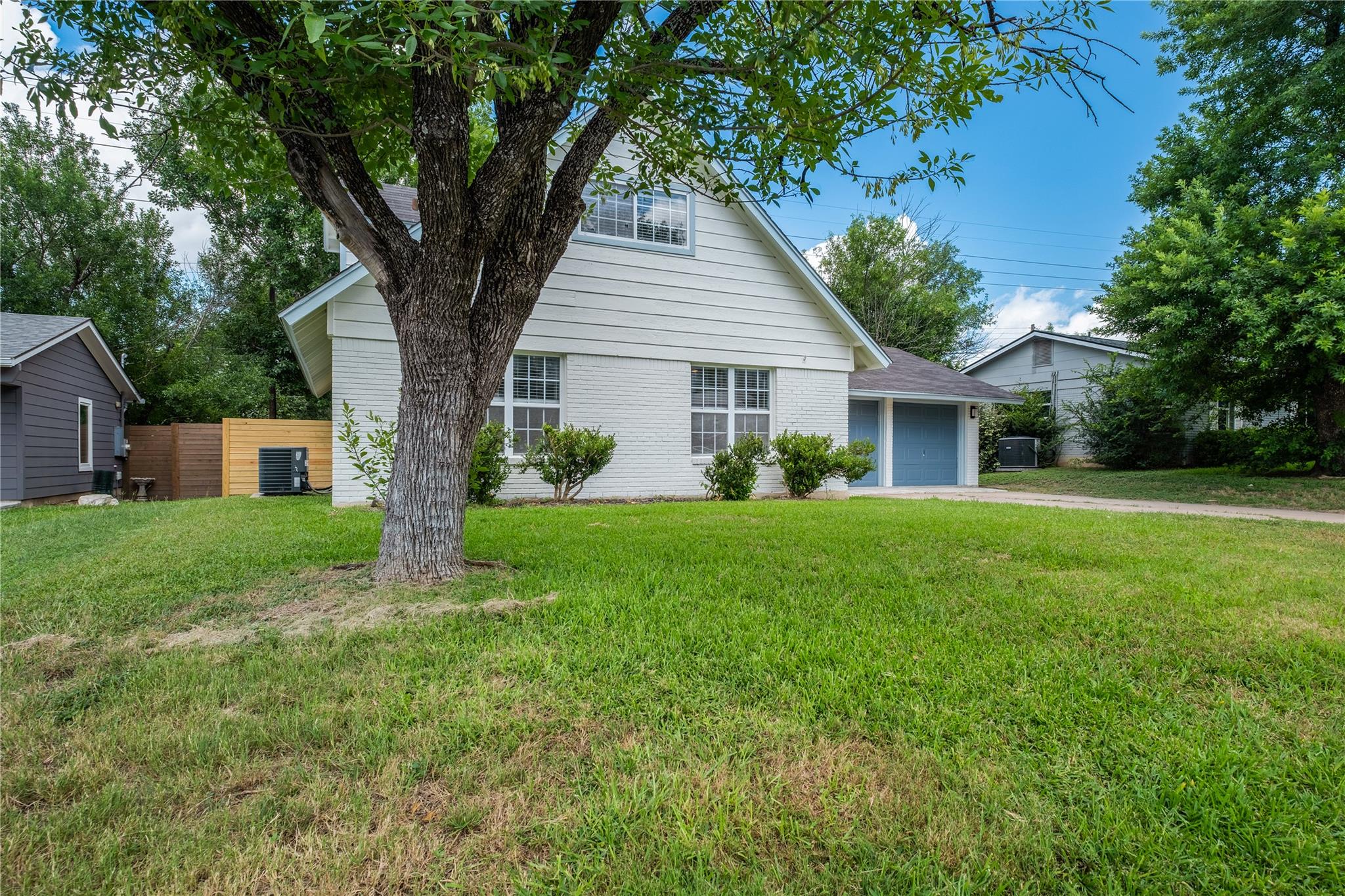 5504 Coventry LN — photo 3