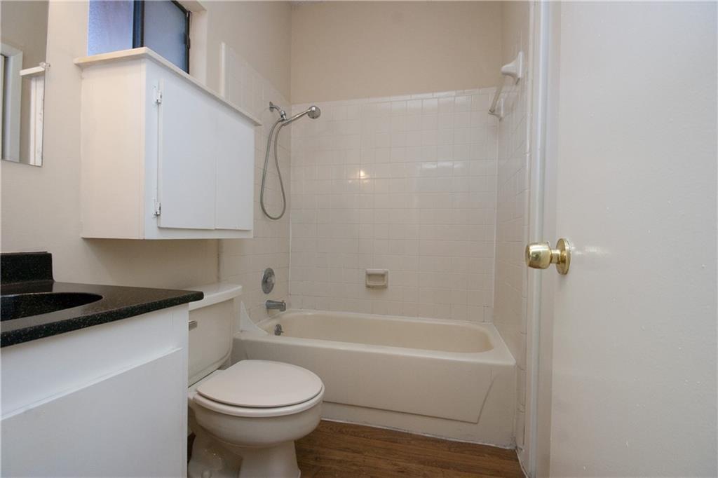 2818 Nueces ST #302 — photo 5