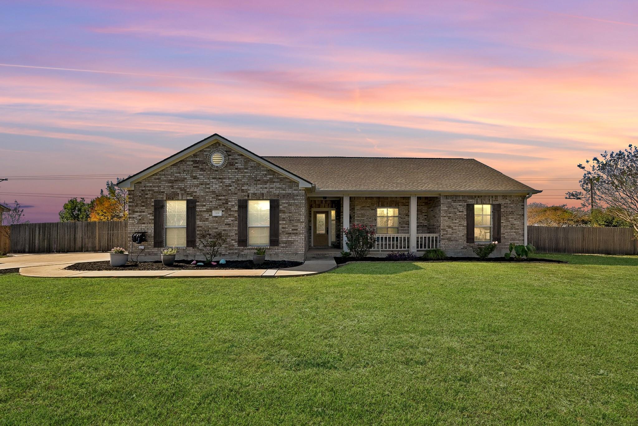 119 Brazos DR — photo 3