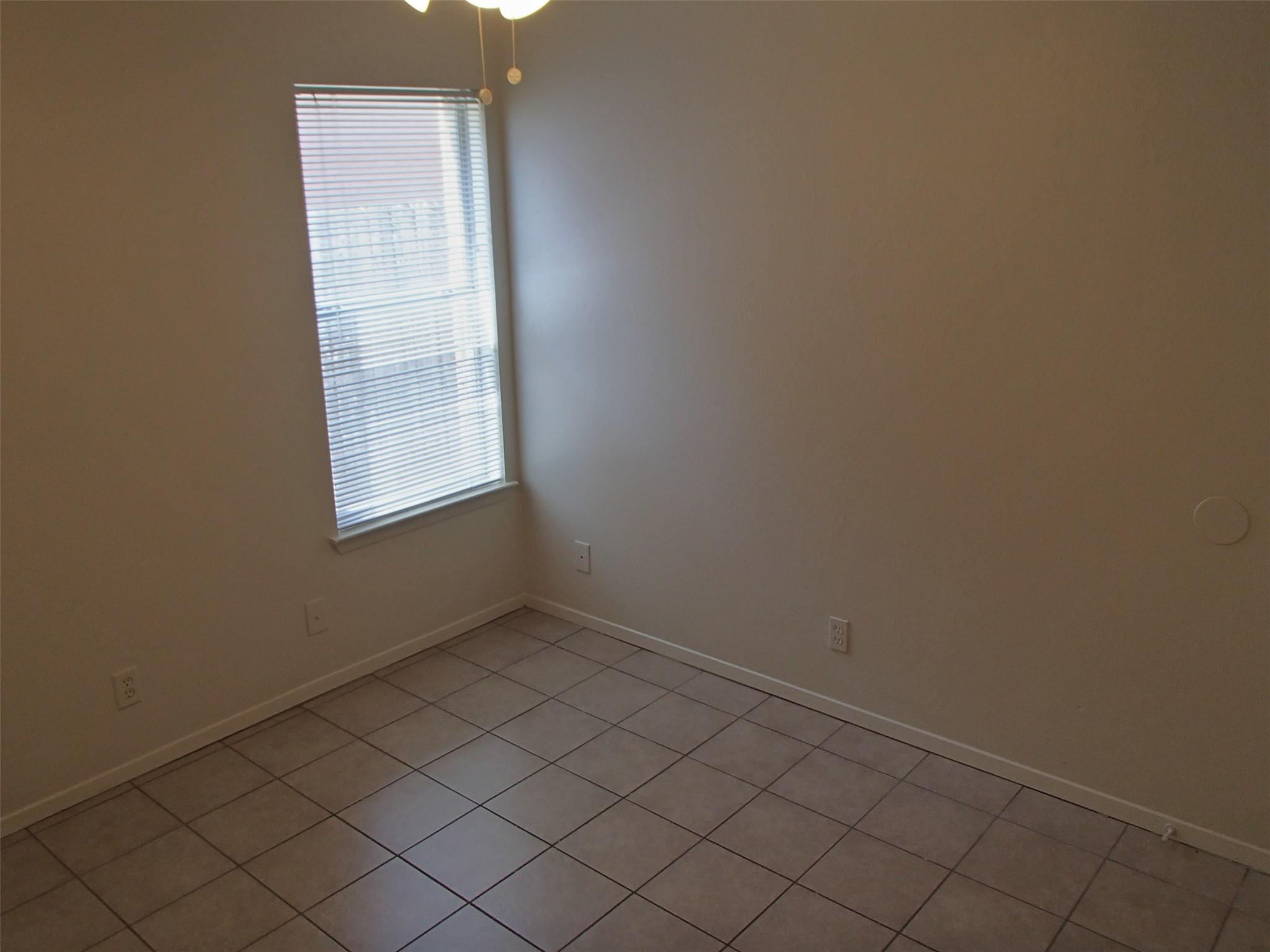 2202 KATY LN #A — photo 4
