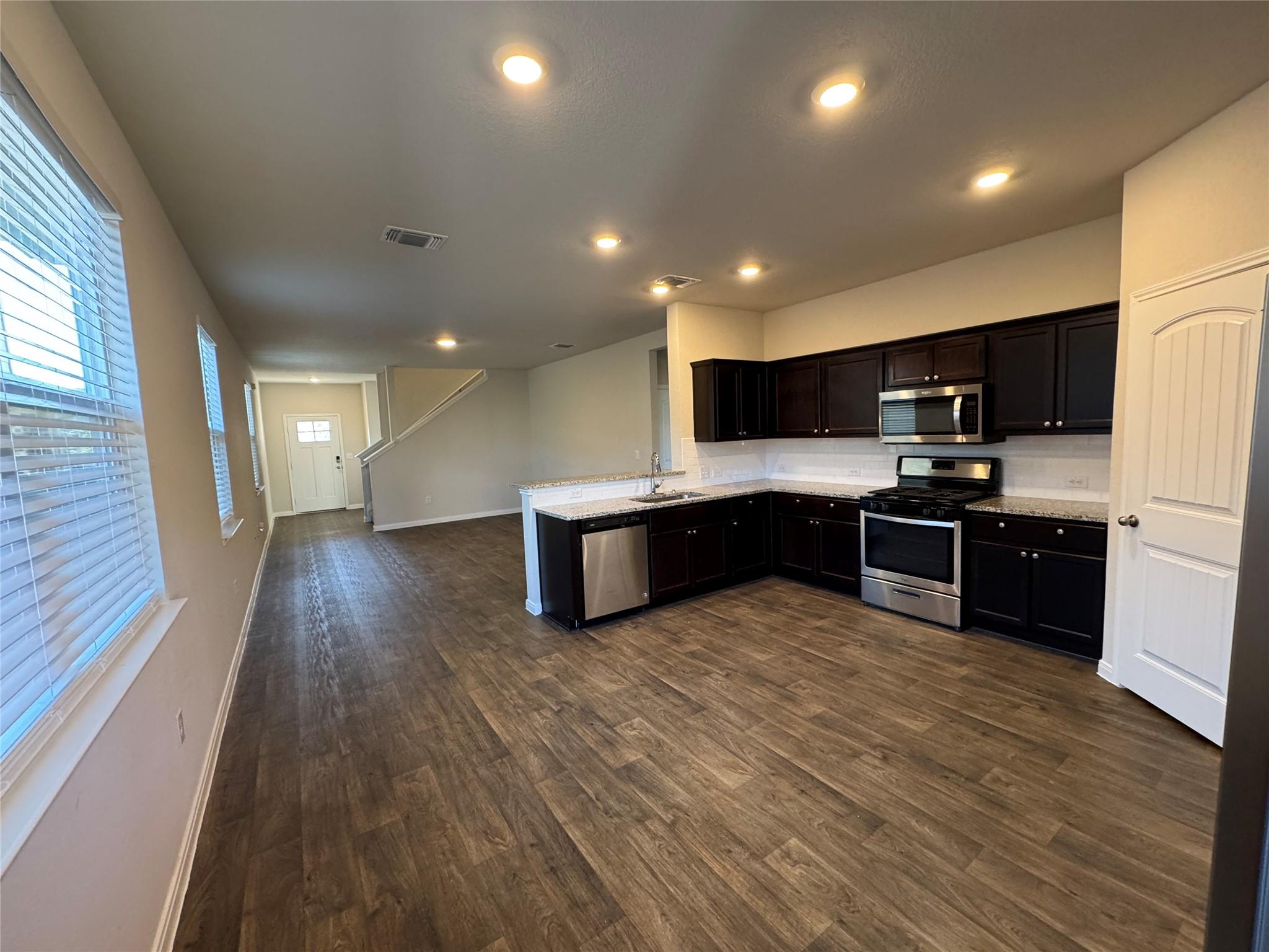14013 Levy LN — photo 4