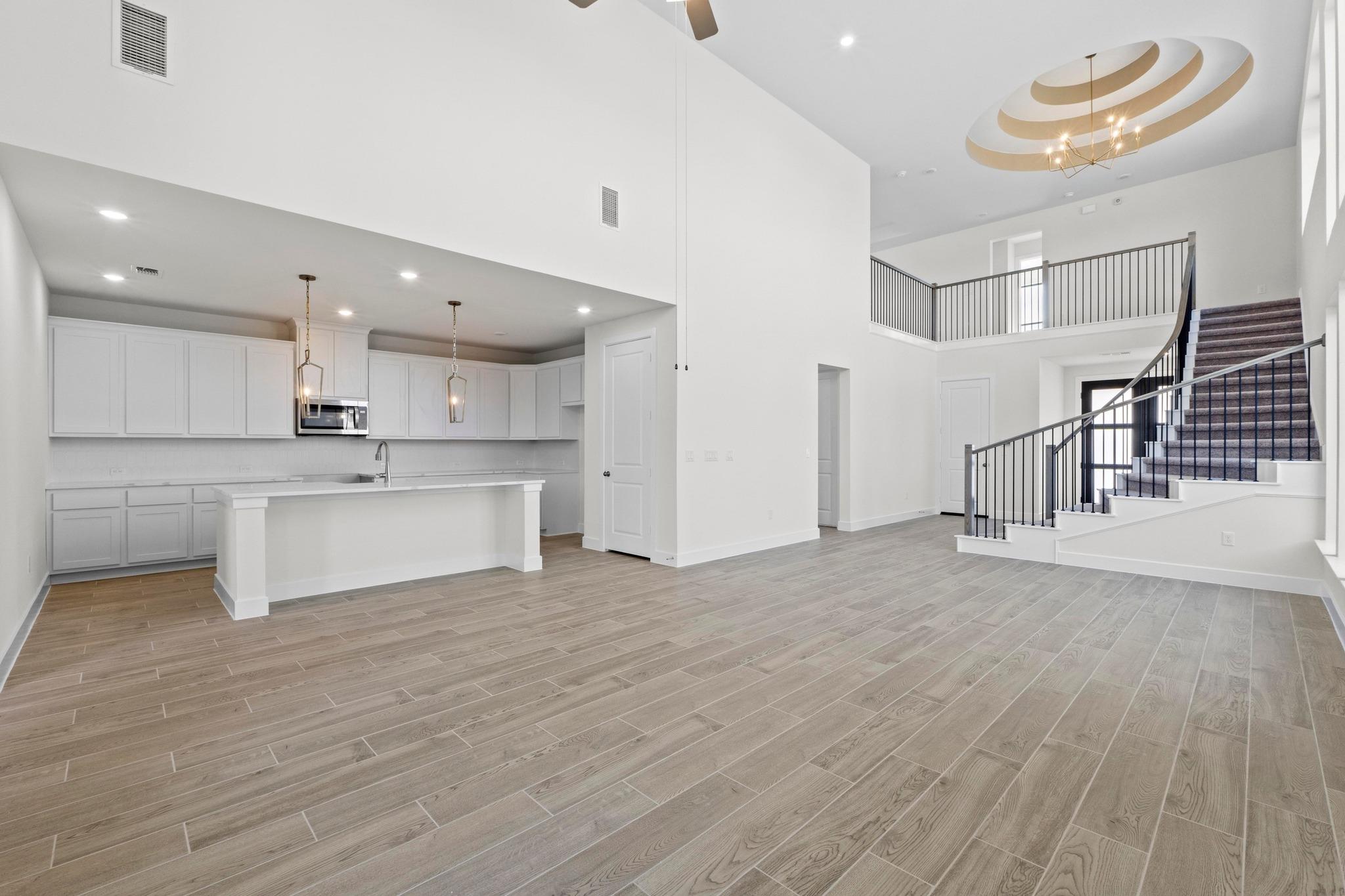 505 Buckaroo DR — photo 4