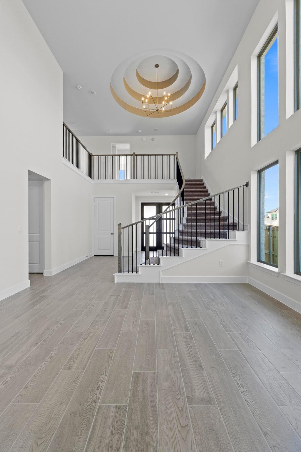 505 Buckaroo DR — photo 3