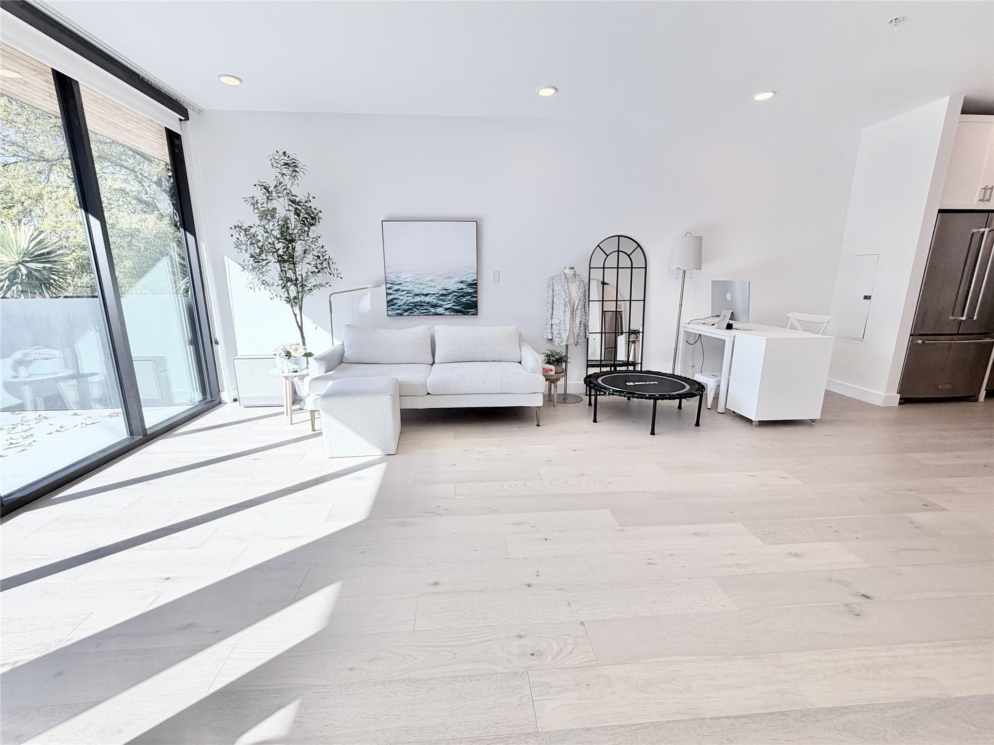1600 1st ST #201 — photo 3