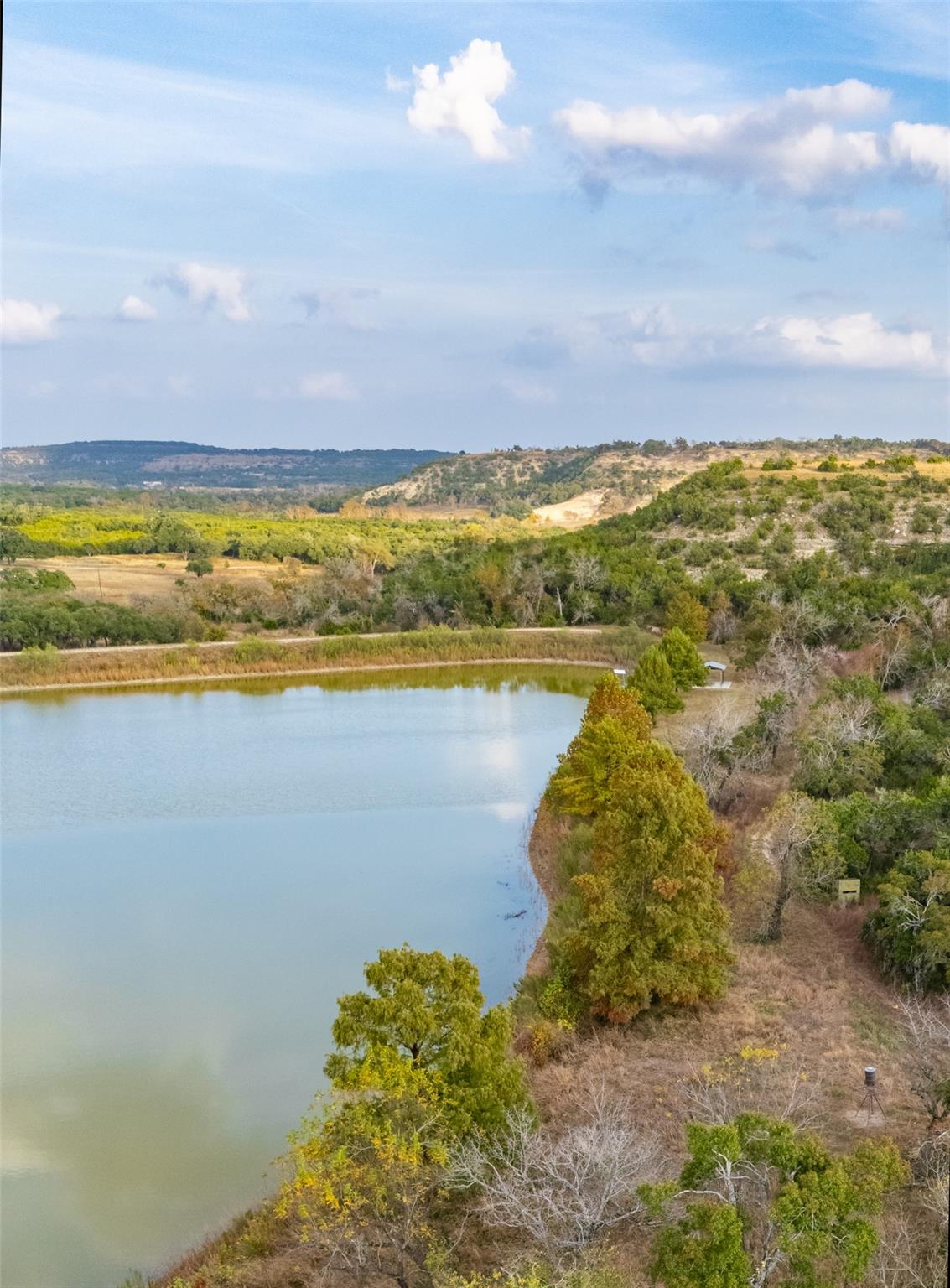 518 Curly H Ranch RD — photo 4