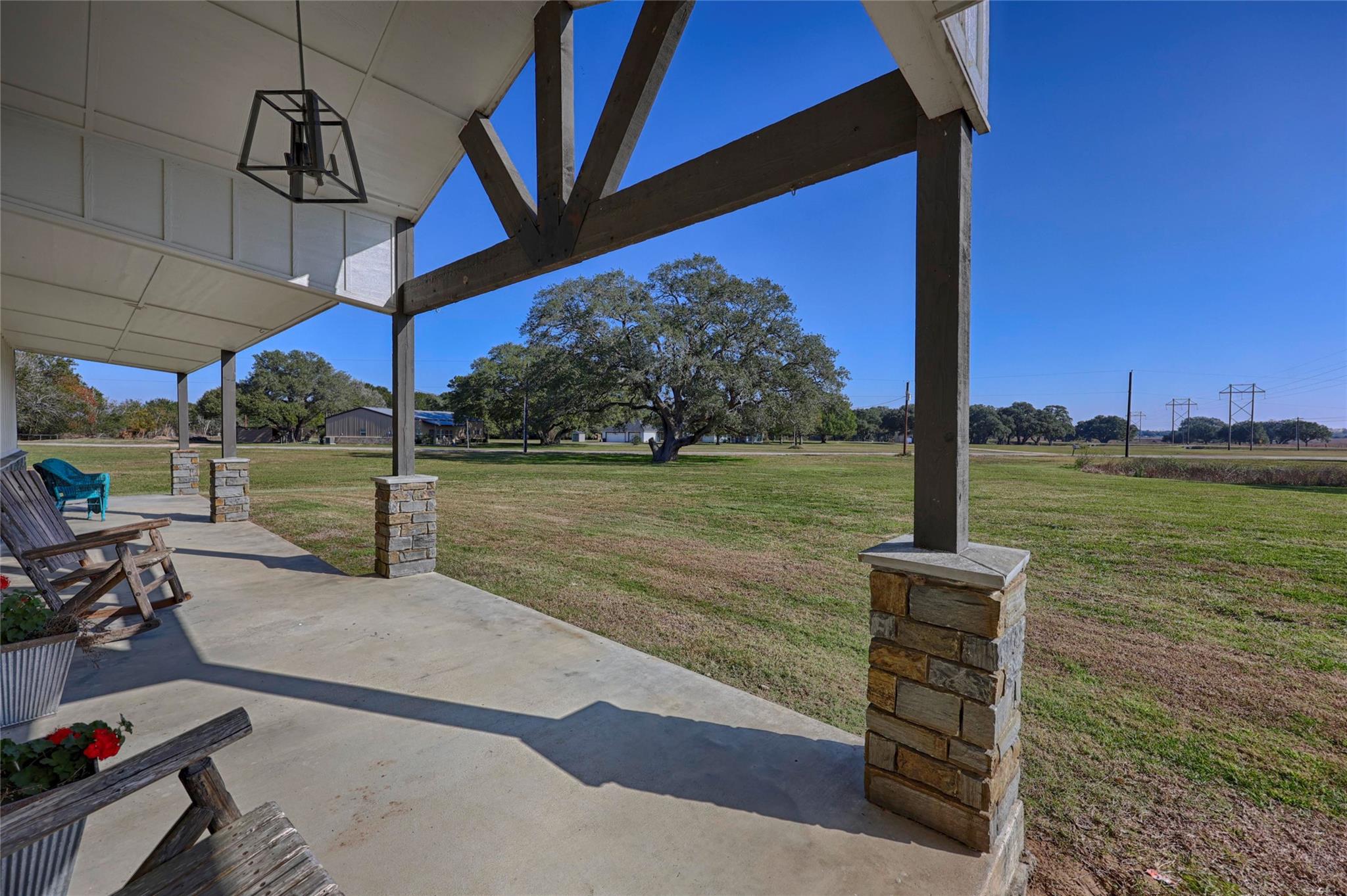 1100 Calhoun RD — photo 5