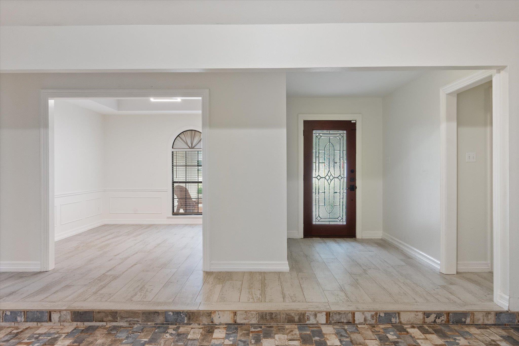 109 White Sands DR — photo 3