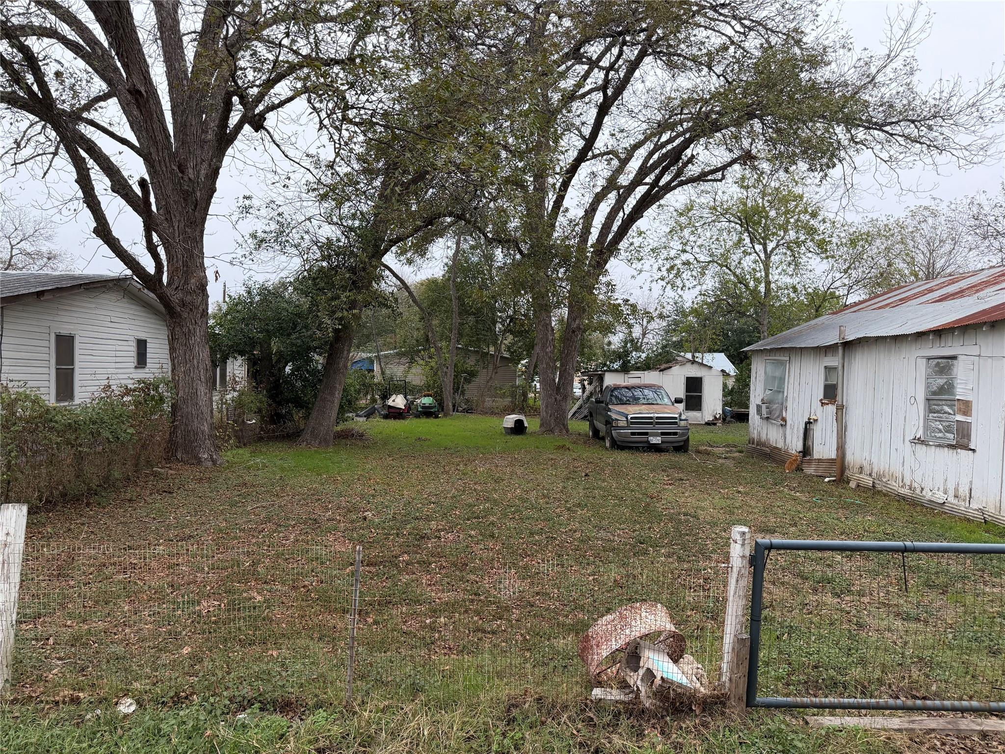 000 Persimmon ST — photo 3