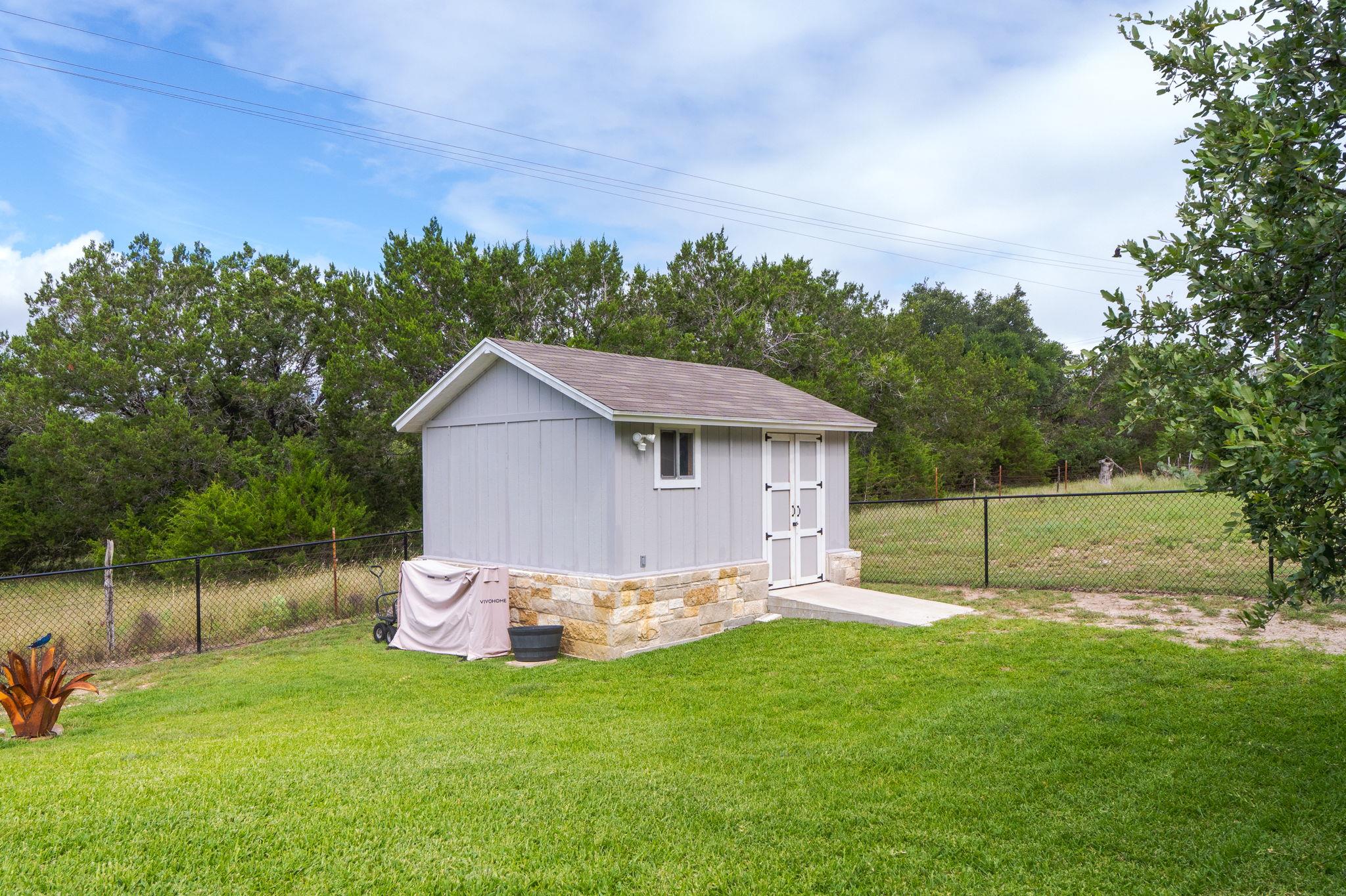 1610 Badger LN — photo 5