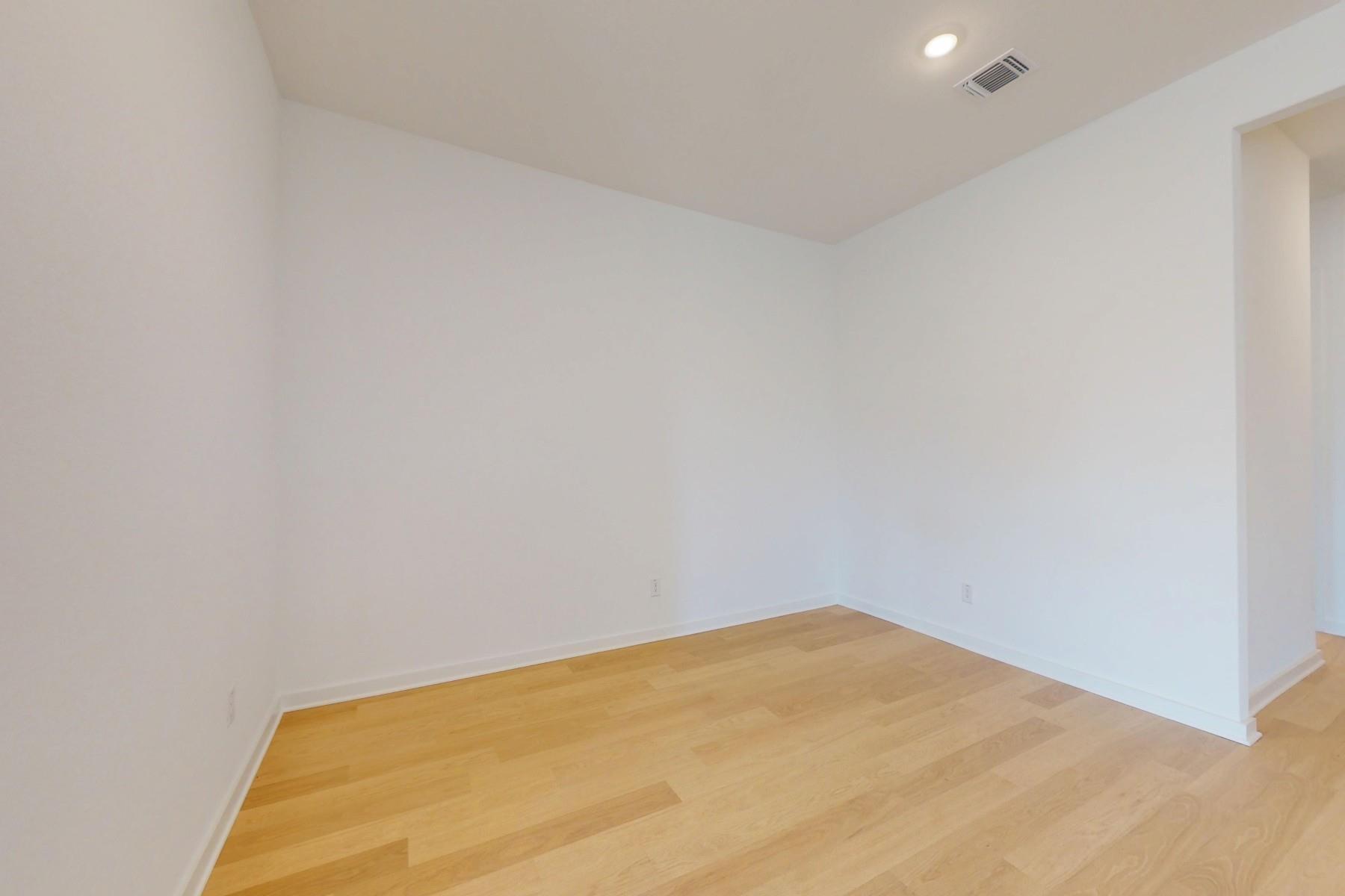 137 Bishop Wood RD — photo 3