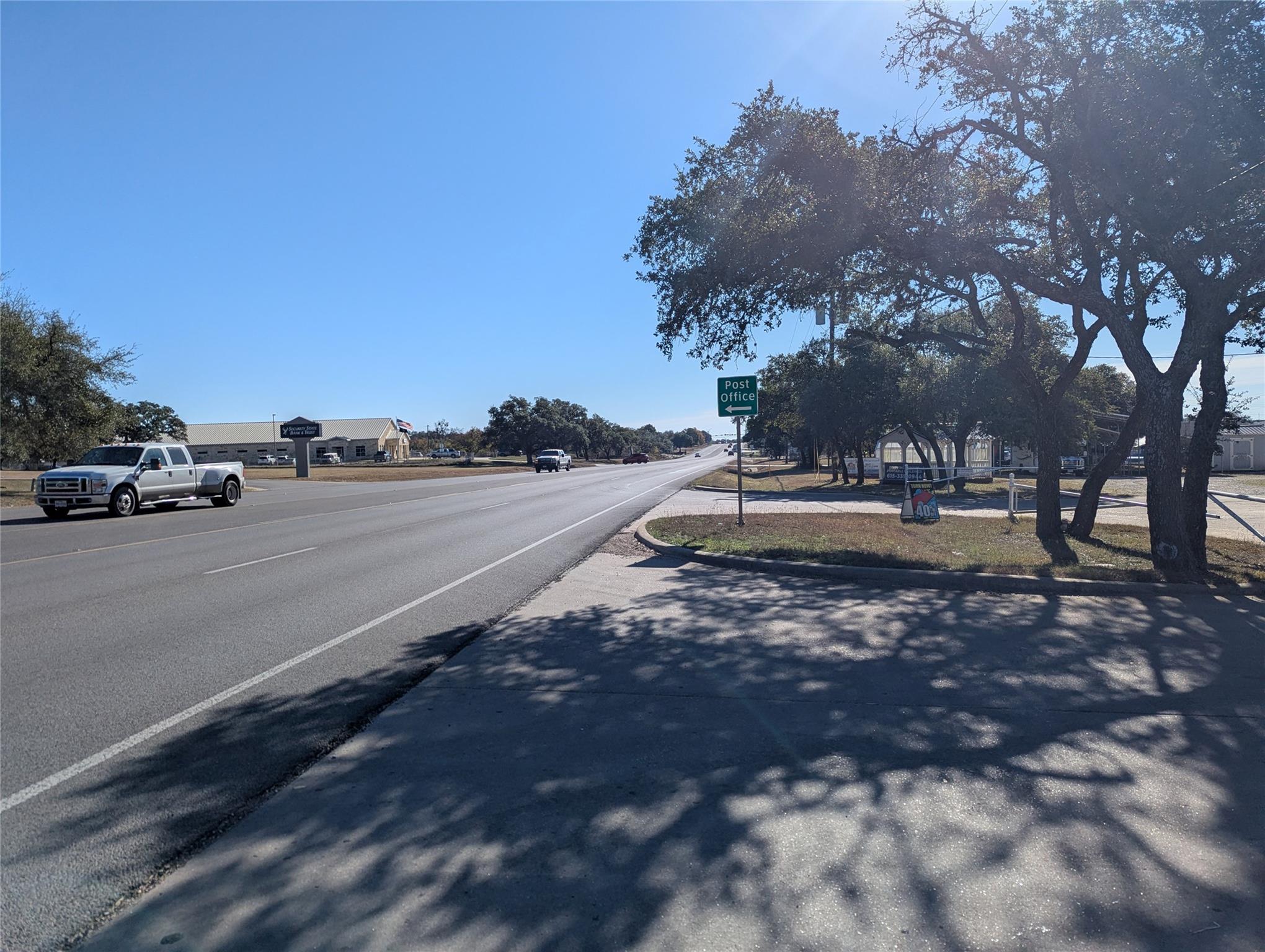 1511 US Hwy 290 Highway — photo 4