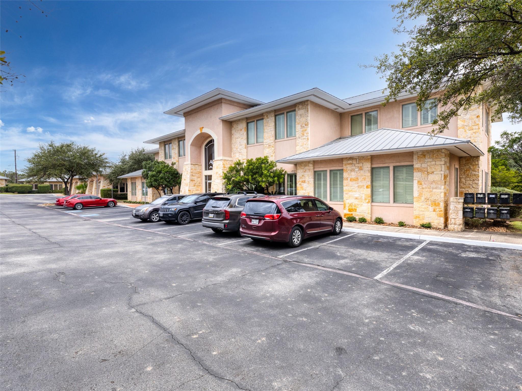 4085 De Zavala RD — photo 5