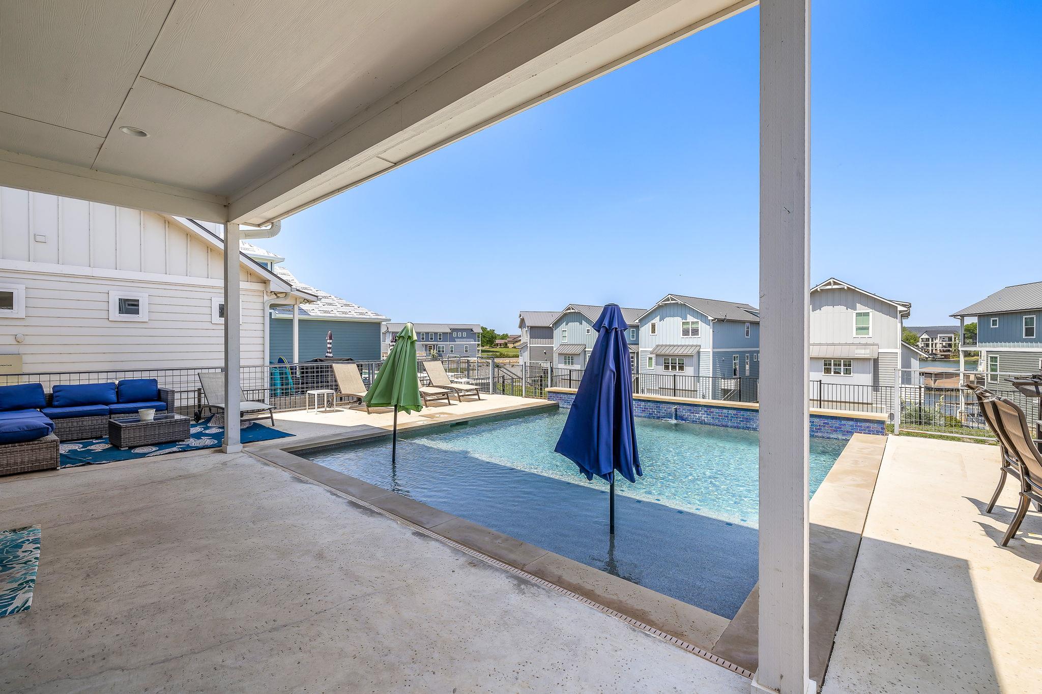 128 Village View DR — photo 3