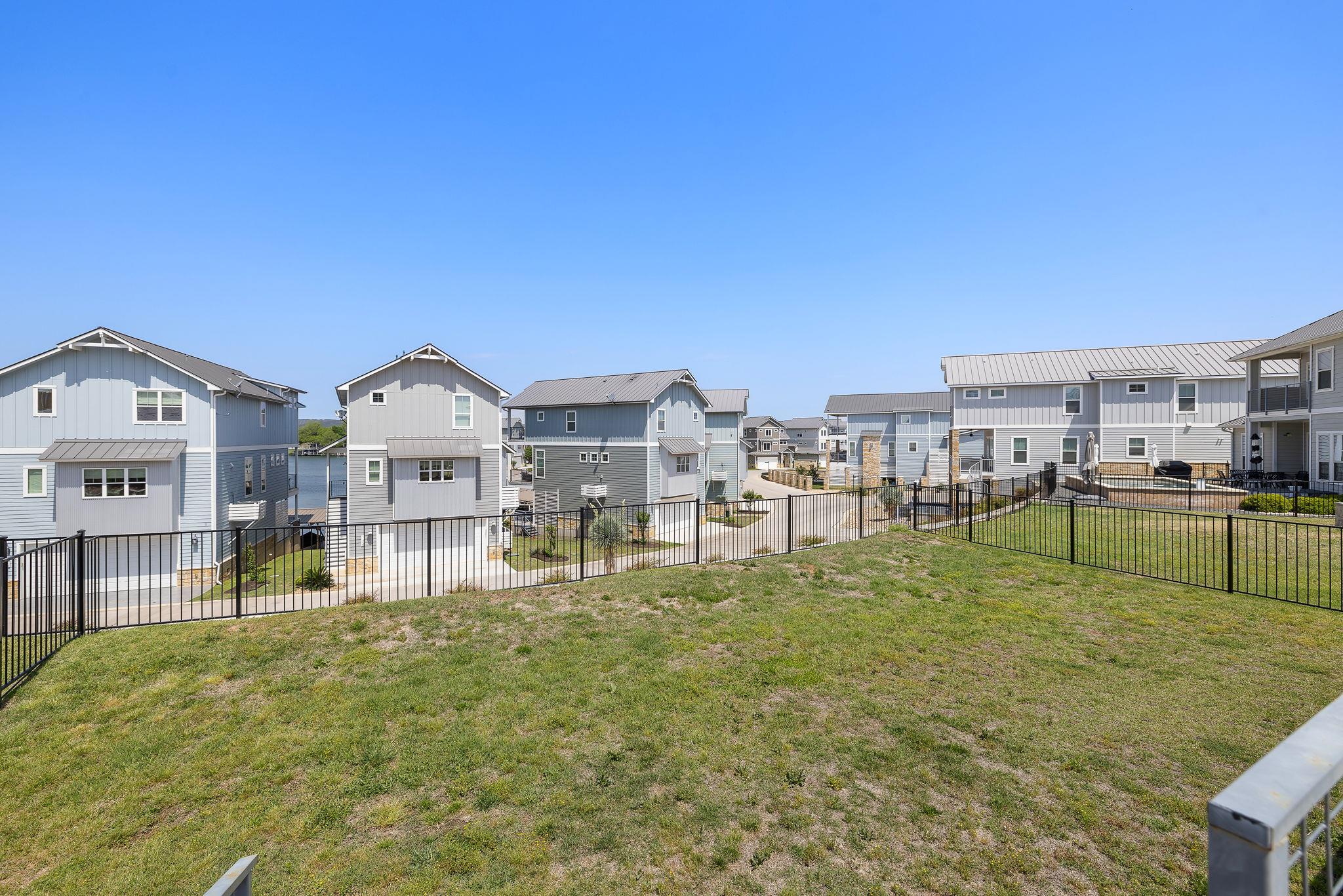 128 Village View DR — photo 5