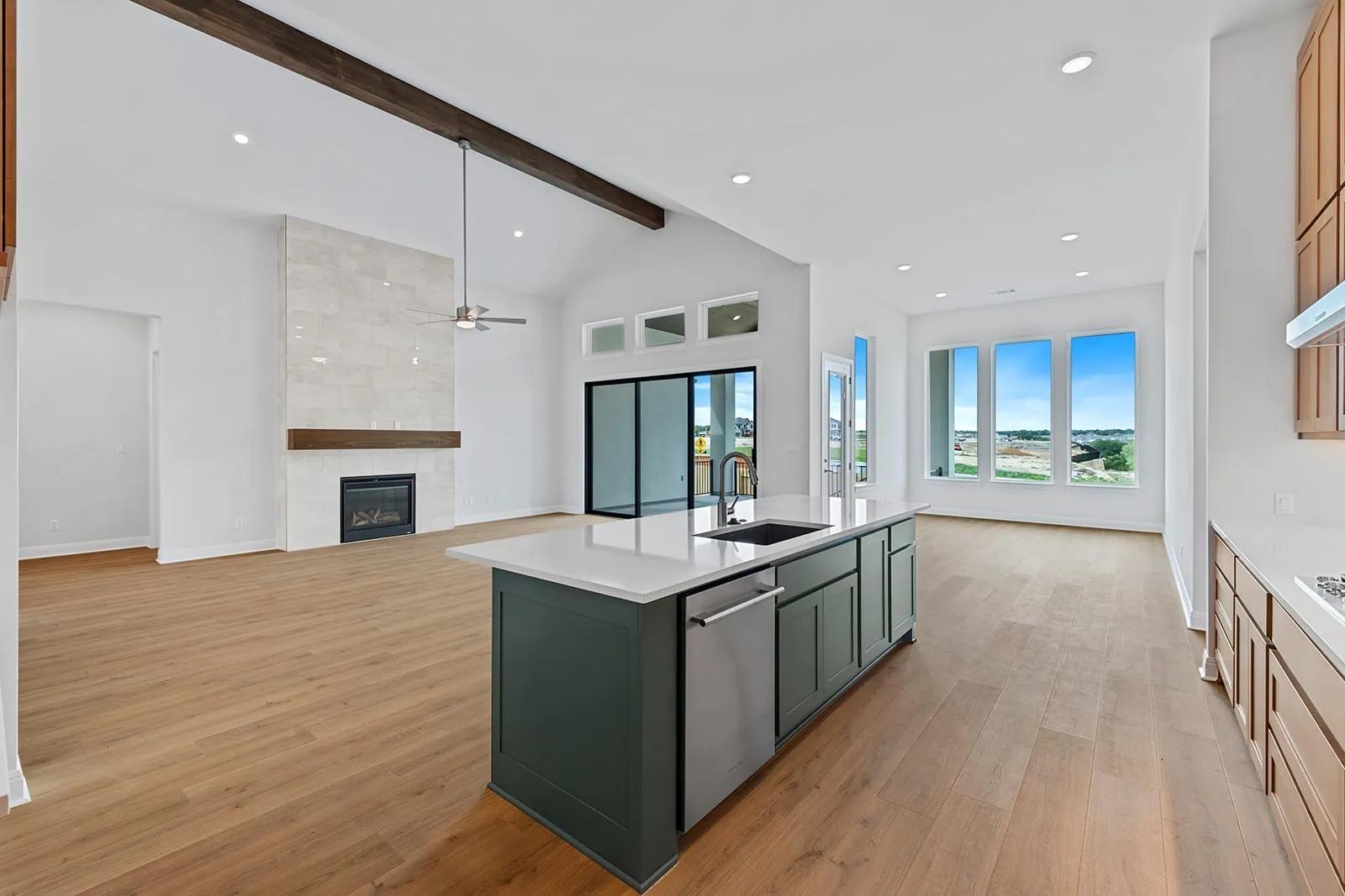 201 Clancy DR — photo 4