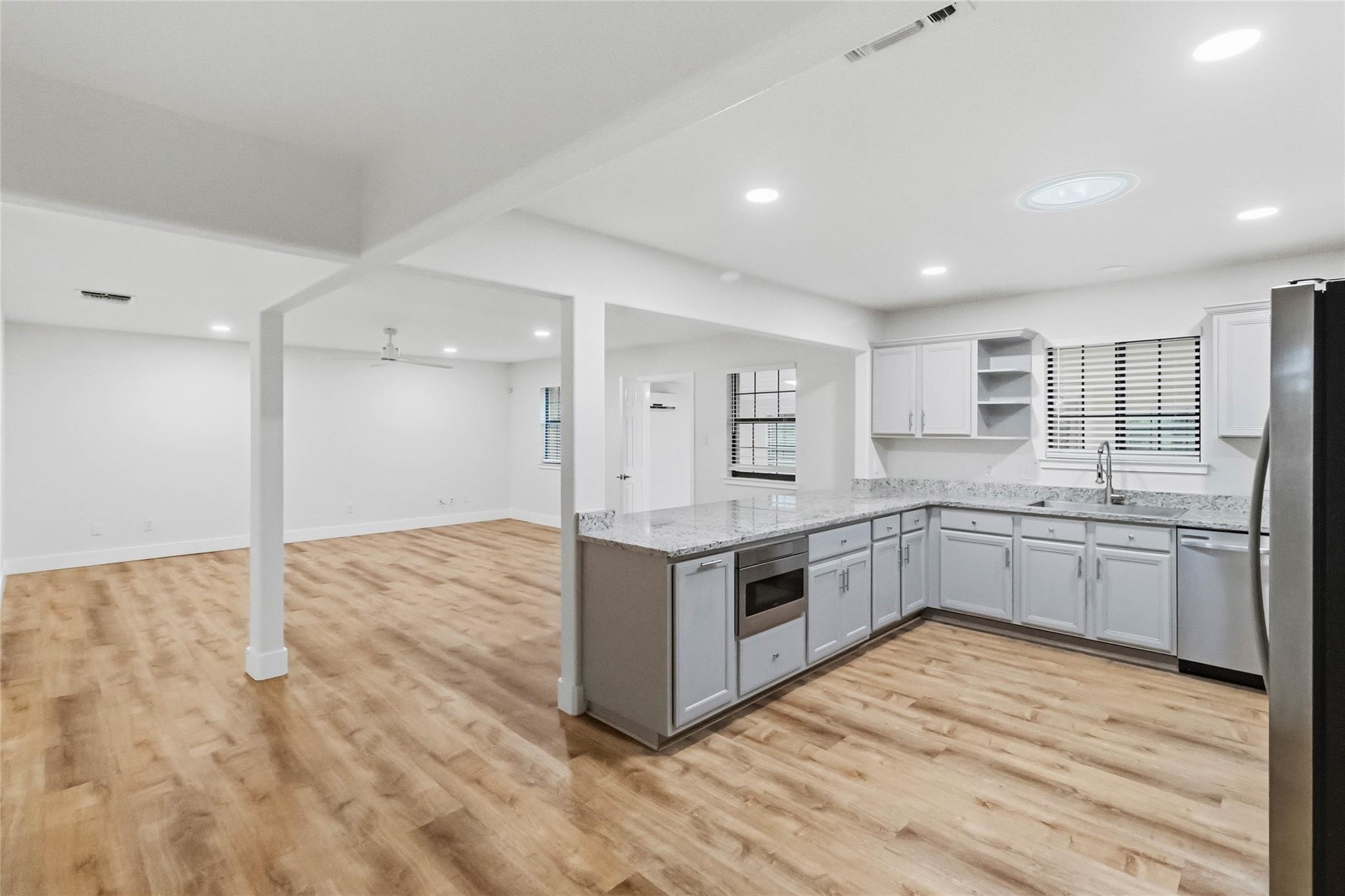 326 Pine View LOOP — photo 3
