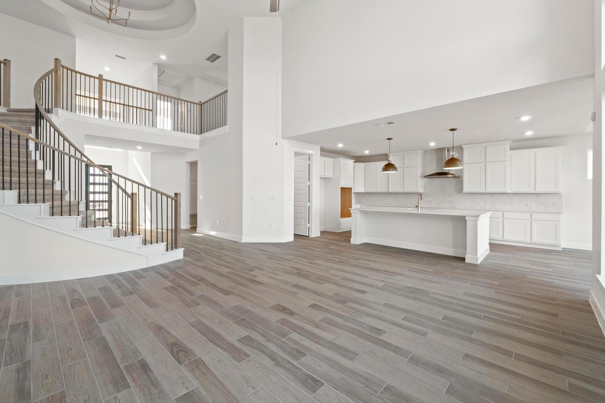 120 Rightfield DR — photo 3